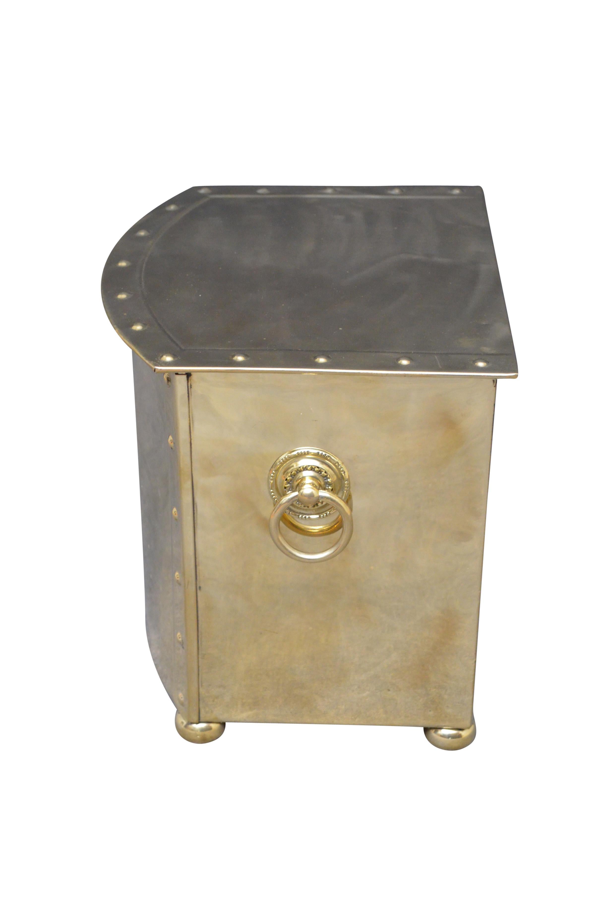 Art Deco Brass Log or Coal Bin In Good Condition For Sale In Whaley Bridge, GB
