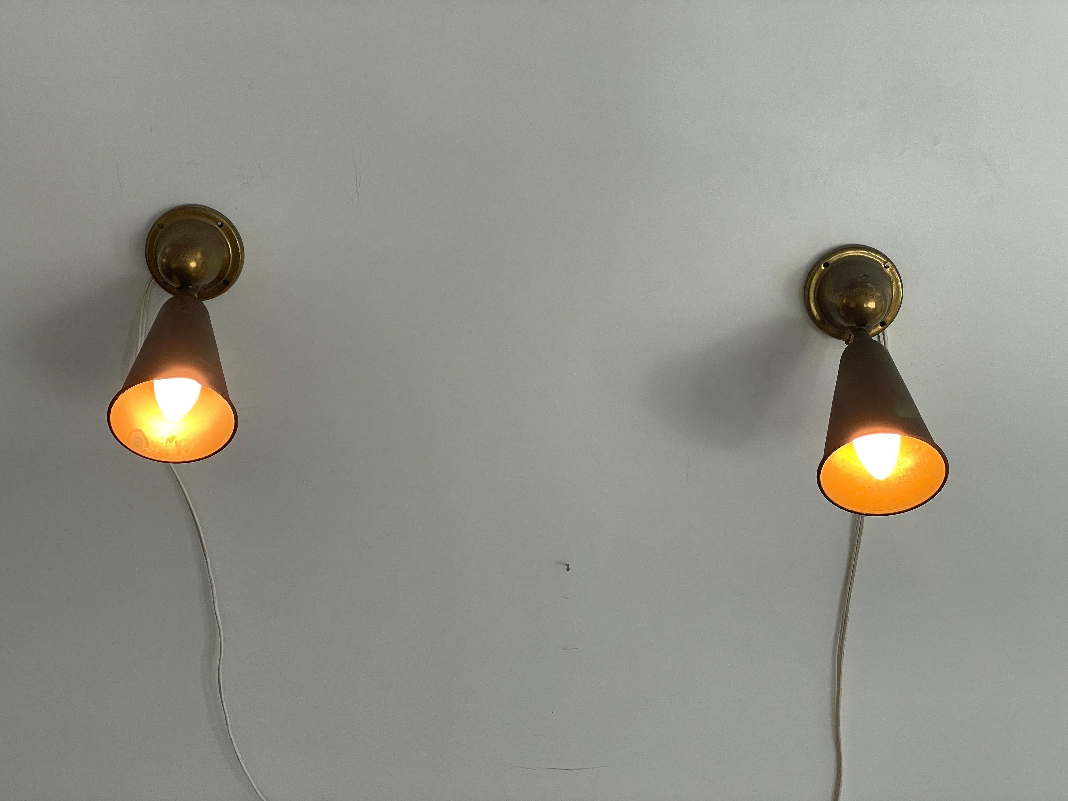 Art Deco Brass Pair of Wall Lamps, 1940s, Italy im Angebot 6