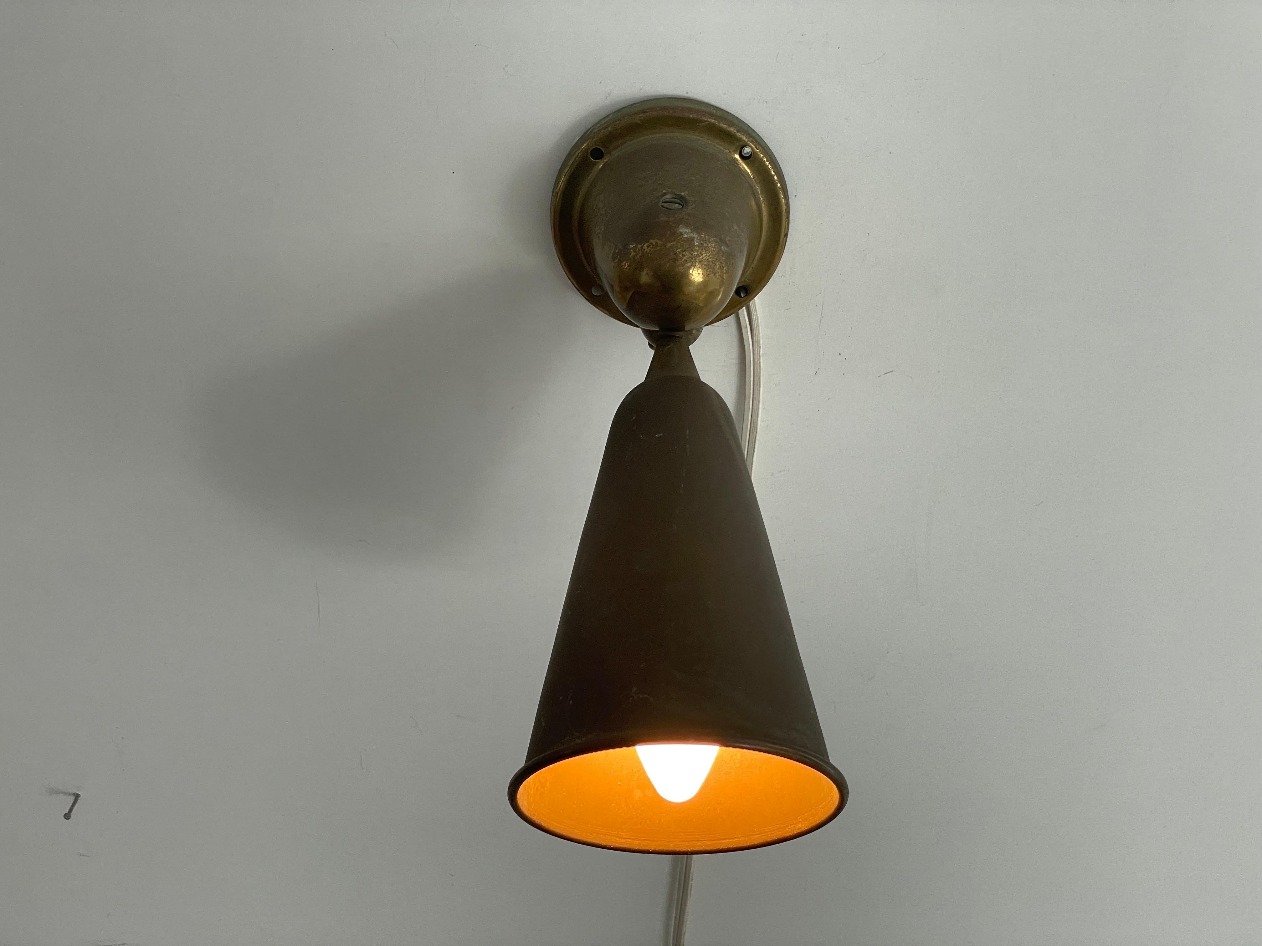 Art Deco Brass Pair of Wall Lamps, 1940s, Italy im Angebot 7