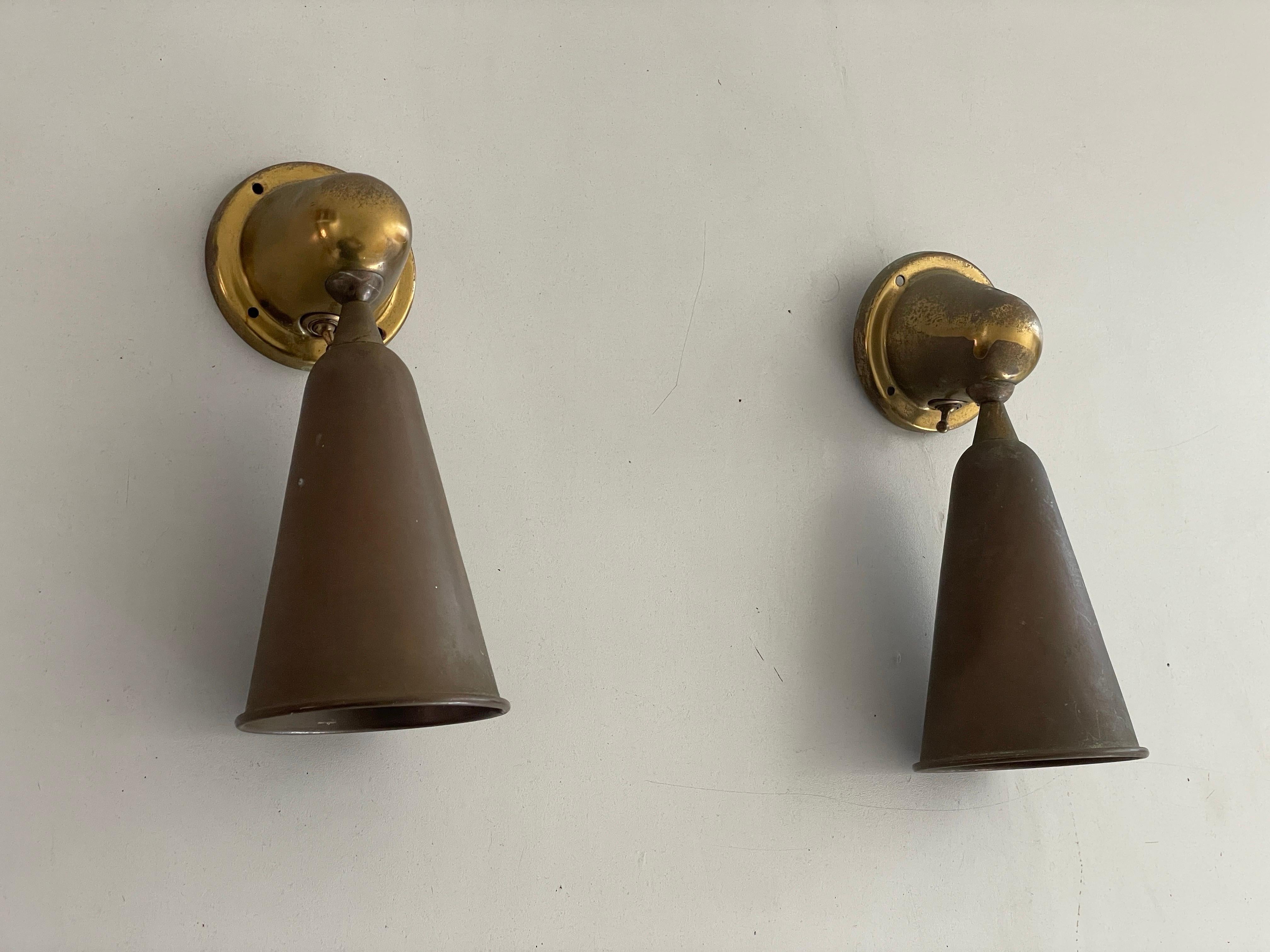 Art Deco Brass Pair of Wall Lamps, 1940s, Italy im Angebot 10