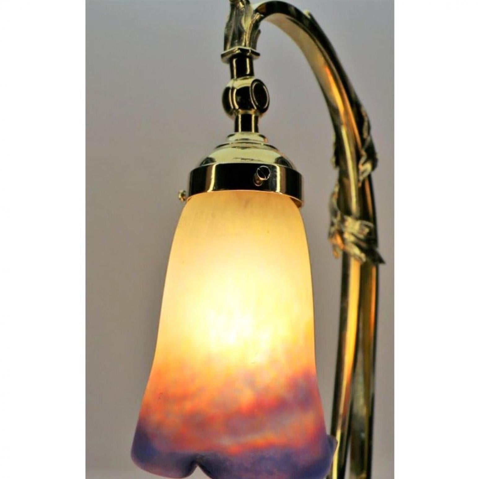 Art déco-Tischlampe Muller Fres aus Messing mit Glasschirm aus Pate De Verre im Art déco-Stil, 1910 im Angebot 1