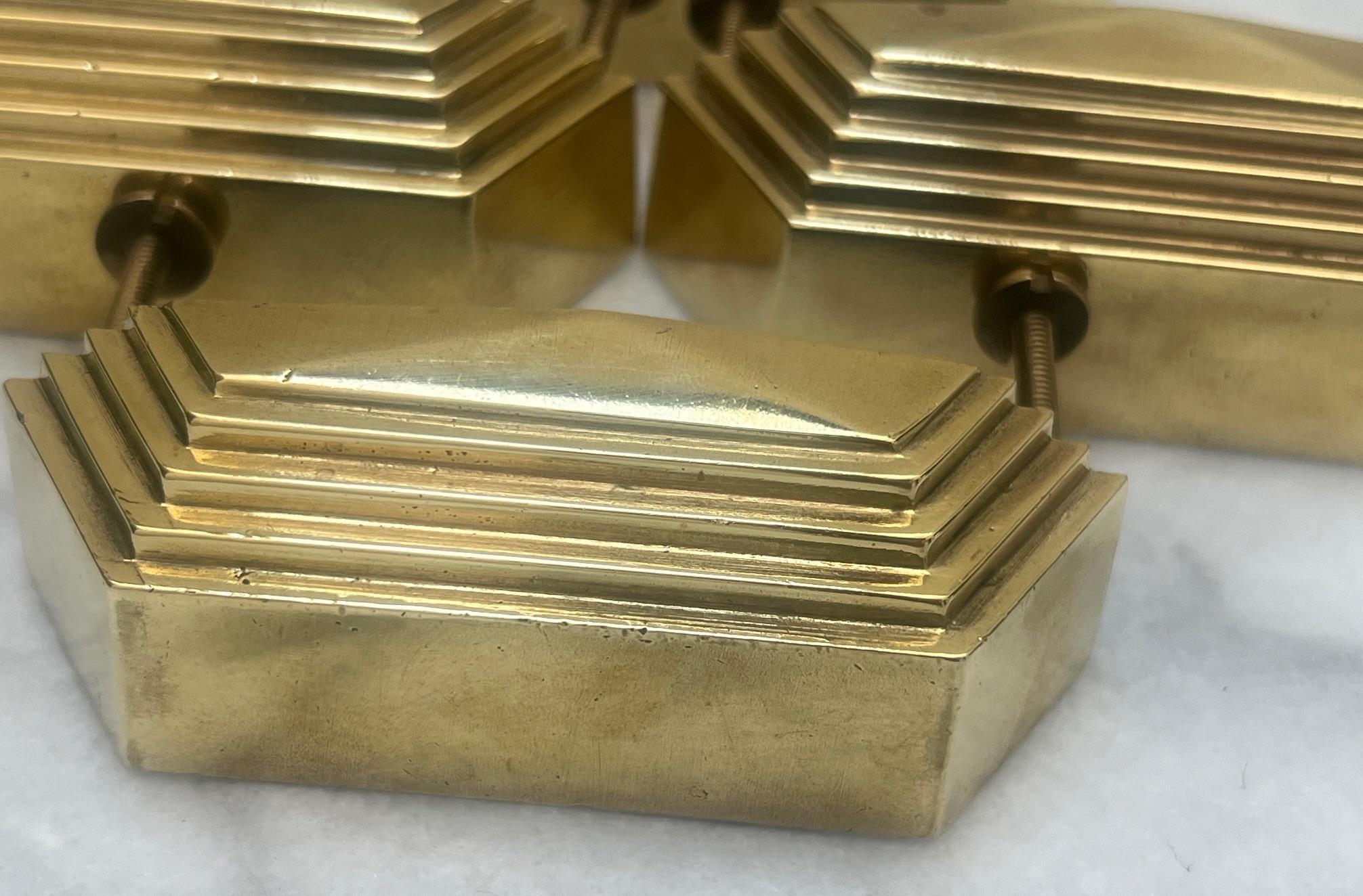 Francese Tiraggi in ottone Art Deco, con il timbro di Parigi, anni '30 circa - Set di 4 pezzi in vendita
