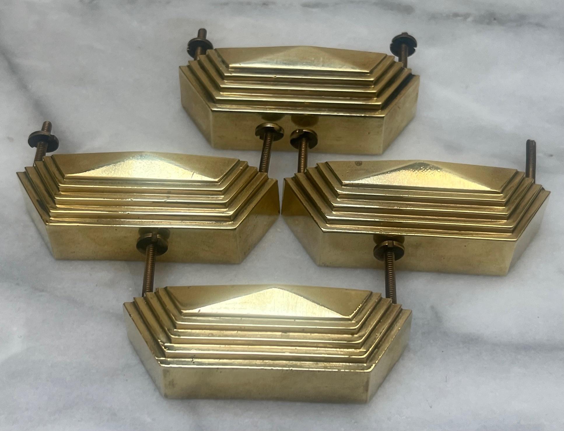 Calco Tiraggi in ottone Art Deco, con il timbro di Parigi, anni '30 circa - Set di 4 pezzi in vendita