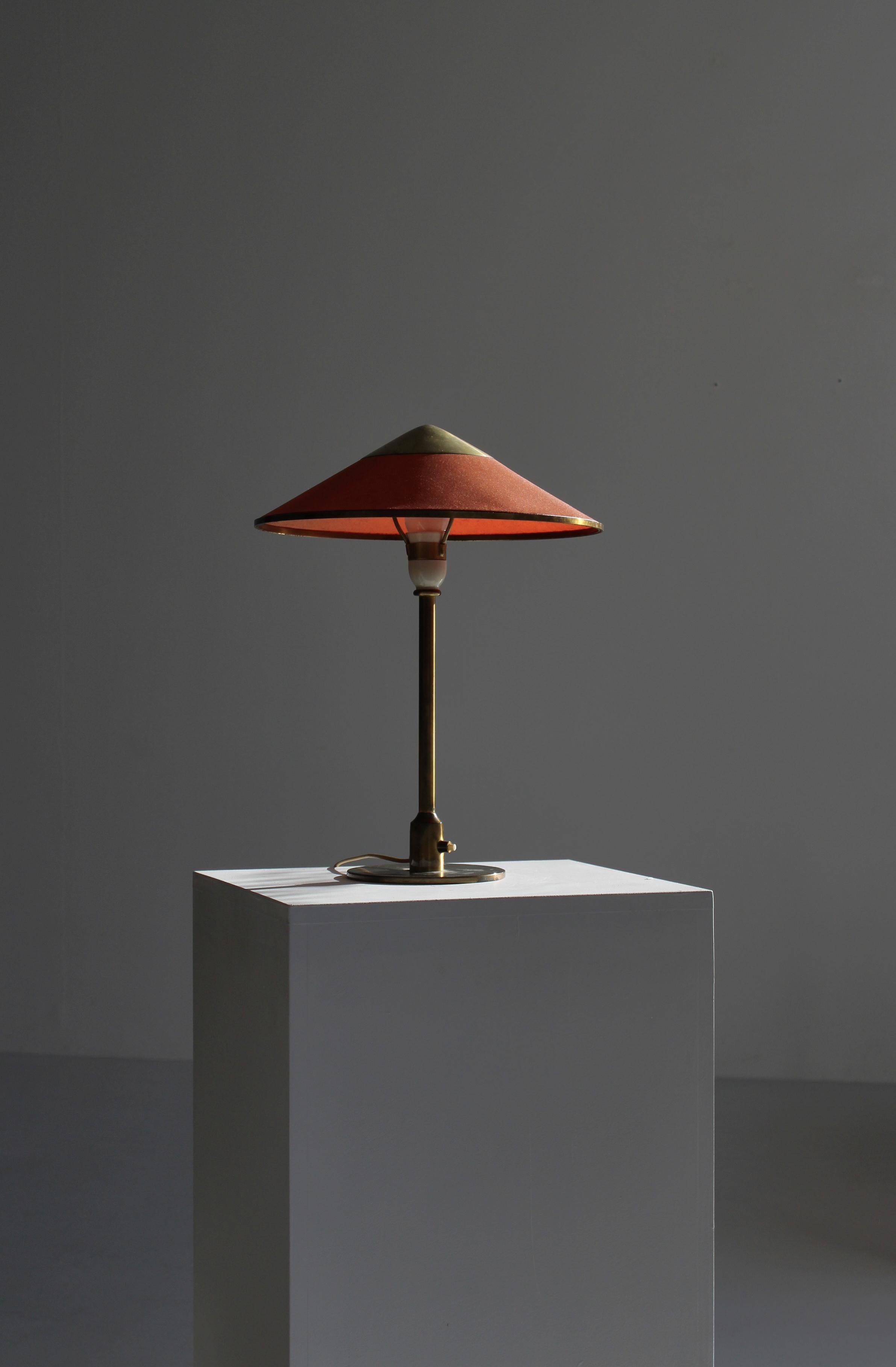Mid-20th Century Art Deco Brass Table Lamp by Niels Thykier for Fog & Mørup, 1930s For Sale