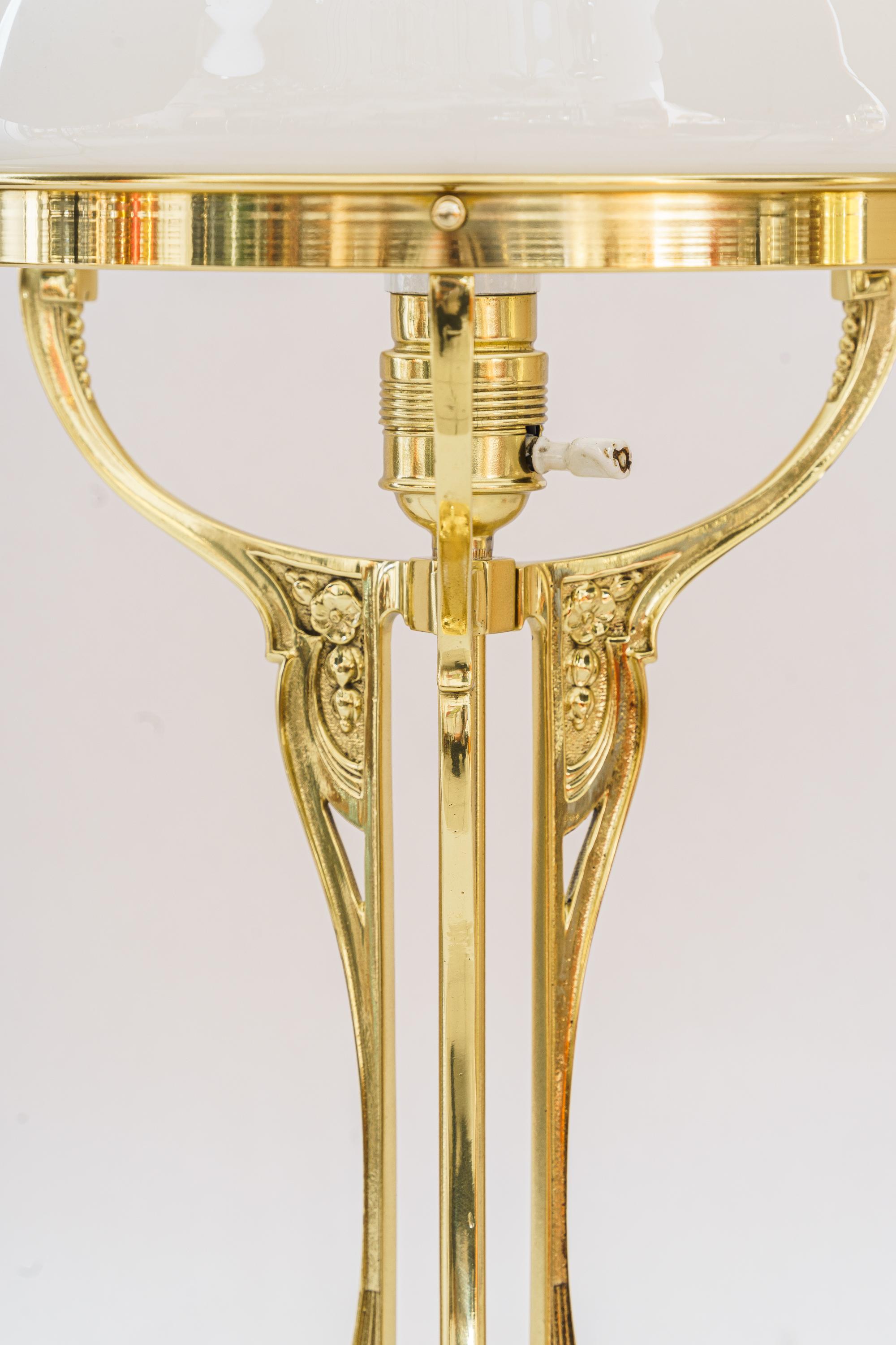 Art Deco brass table lamp vienna around 1920s In Good Condition For Sale In Wien, AT
