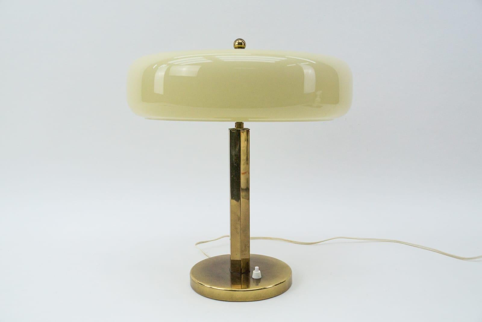 Art Deco Brass Table Lamp with Glass Shade, 1940s, Germany In Good Condition In Nürnberg, Bayern