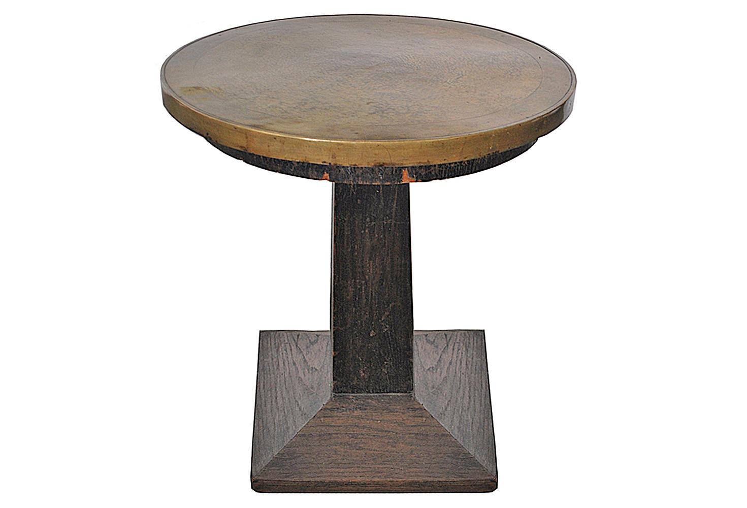 Art Deco occasional table with brass top ships from Europe
Brass Art Deco side tables
Original condition.
 