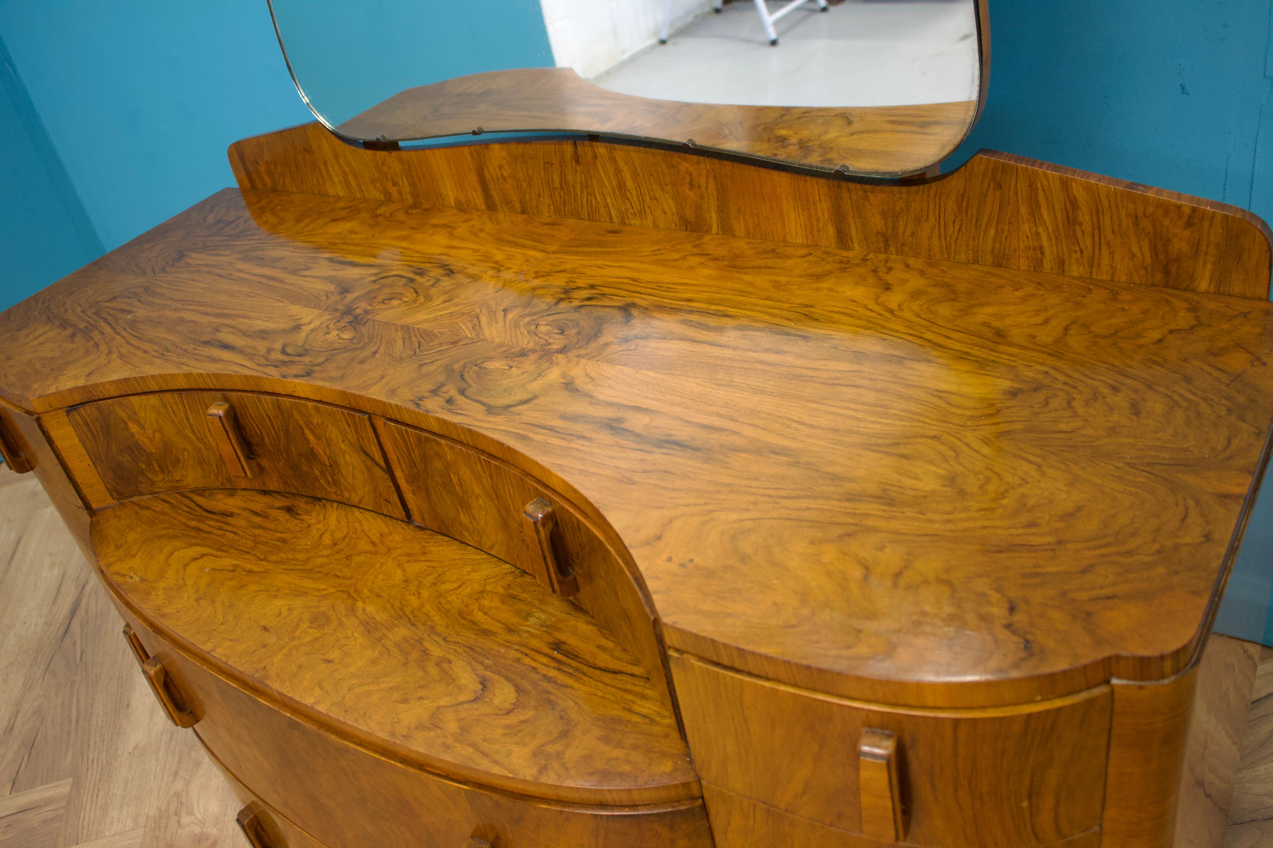 Legno Cassettone in radica di noce inglese Art Déco, anni '30 in vendita