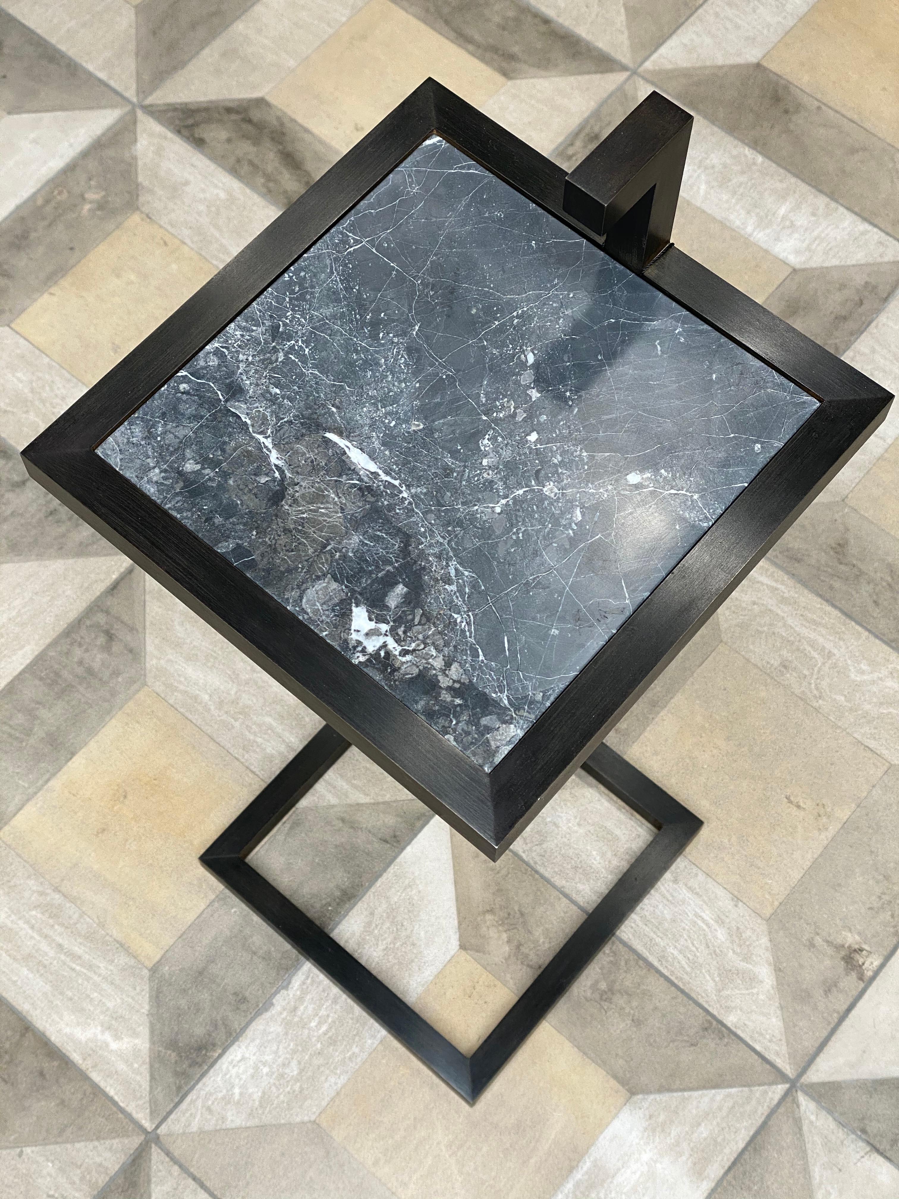 Art déco Table de Martini Art Déco en bronze avec marbre Nero et acier noirci en vente