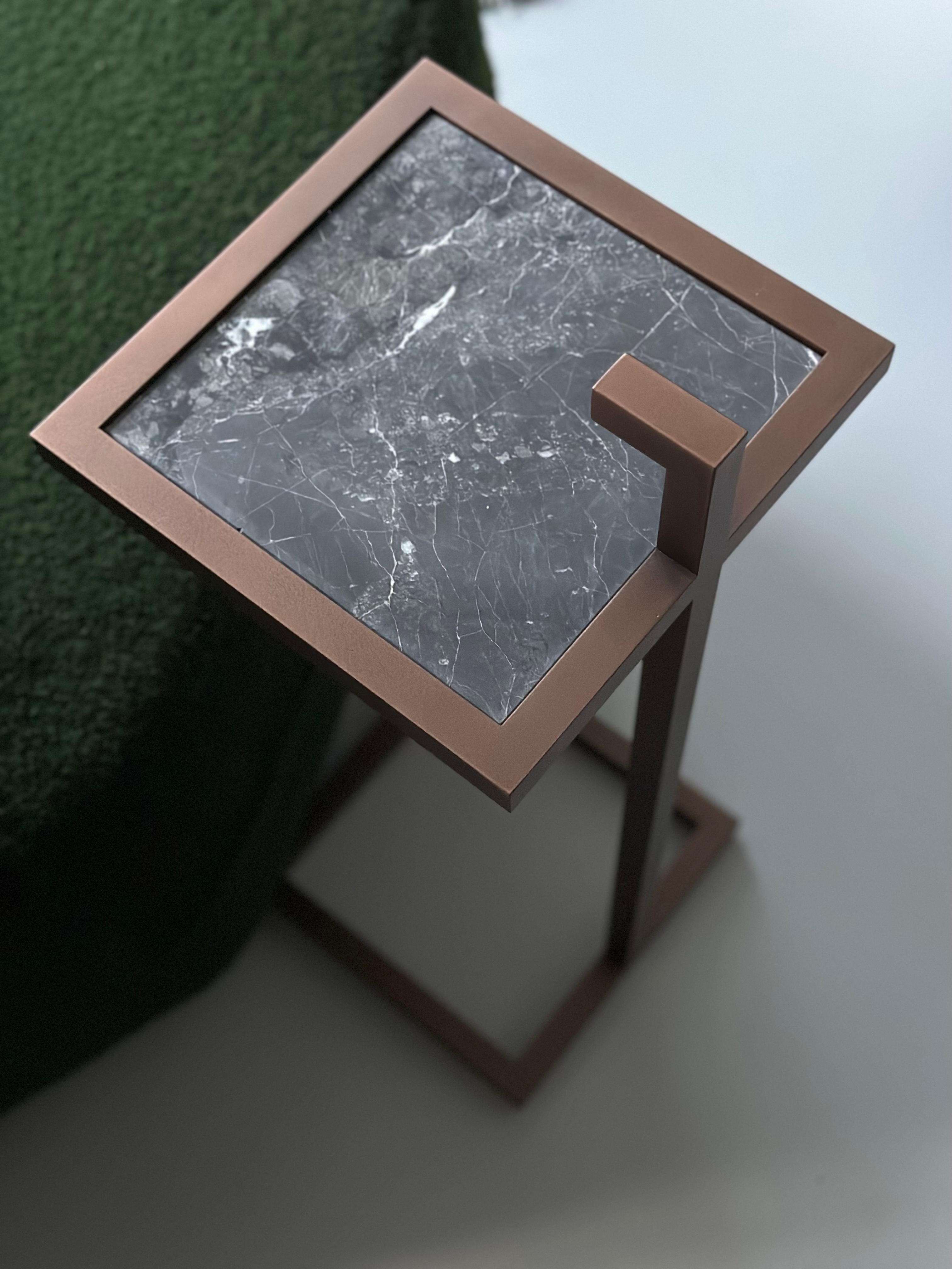 Art déco Table de Martini Art Déco avec marbre Nero et bronze clair en vente