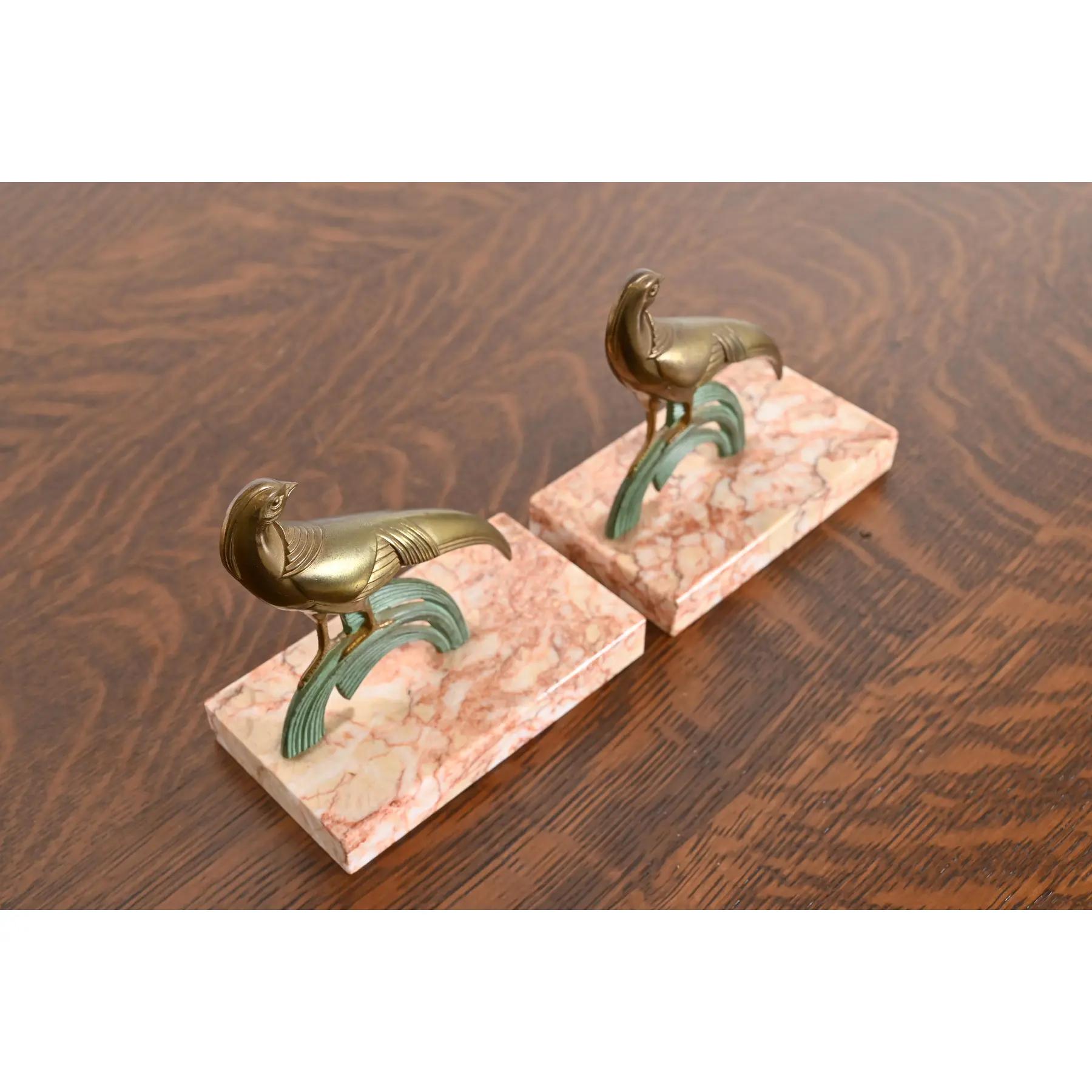 Art Deco Bronze and Marble Pheasant Bookends, Pair In Good Condition For Sale In South Bend, IN