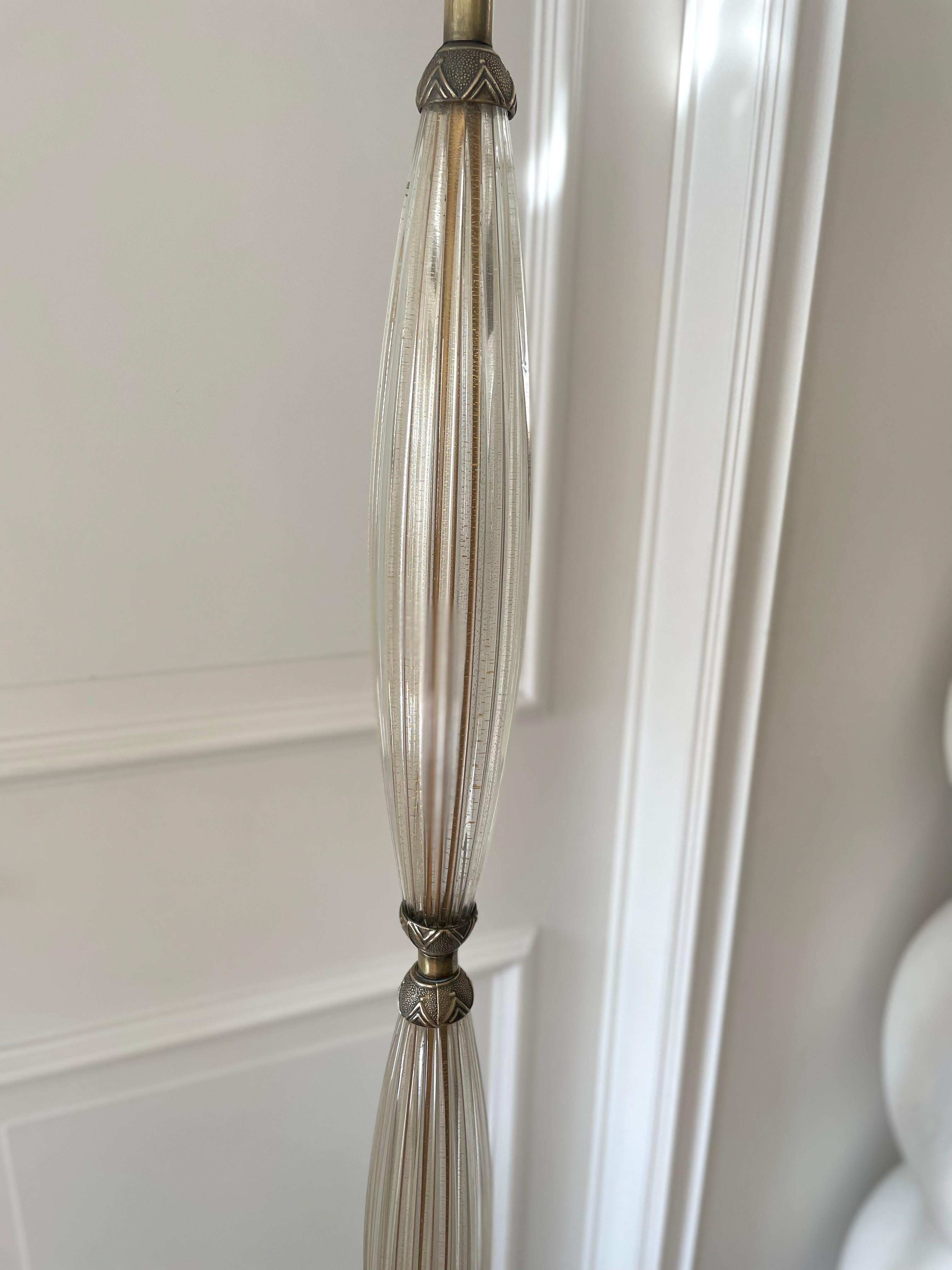 Art Deco Bronze and Murano Glass Floor Lamp Attributed to Barovier, Italy 1925. In Good Condition For Sale In Brussels, BE