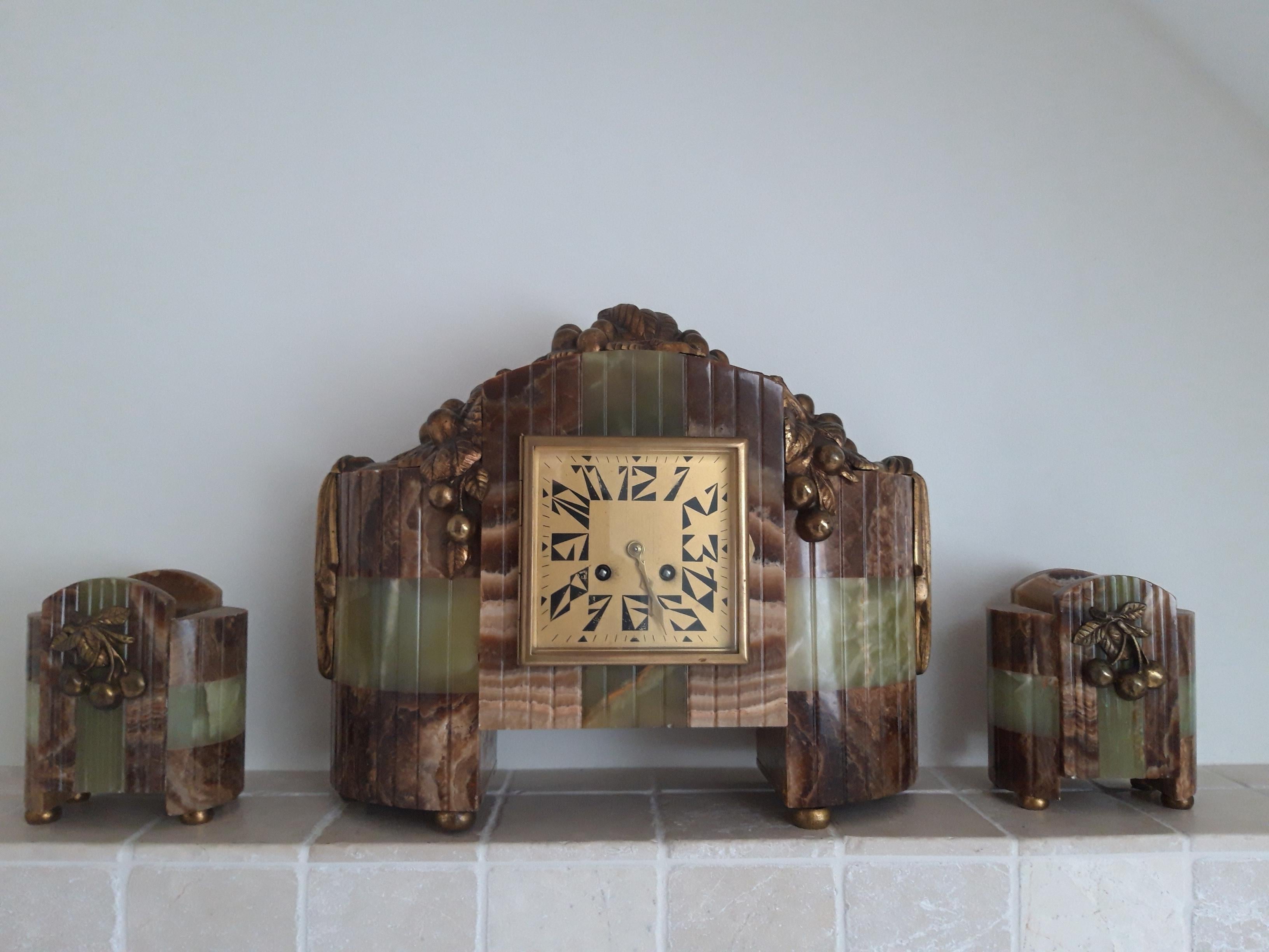 French Art Deco Bronze and Onyx Clock For Sale