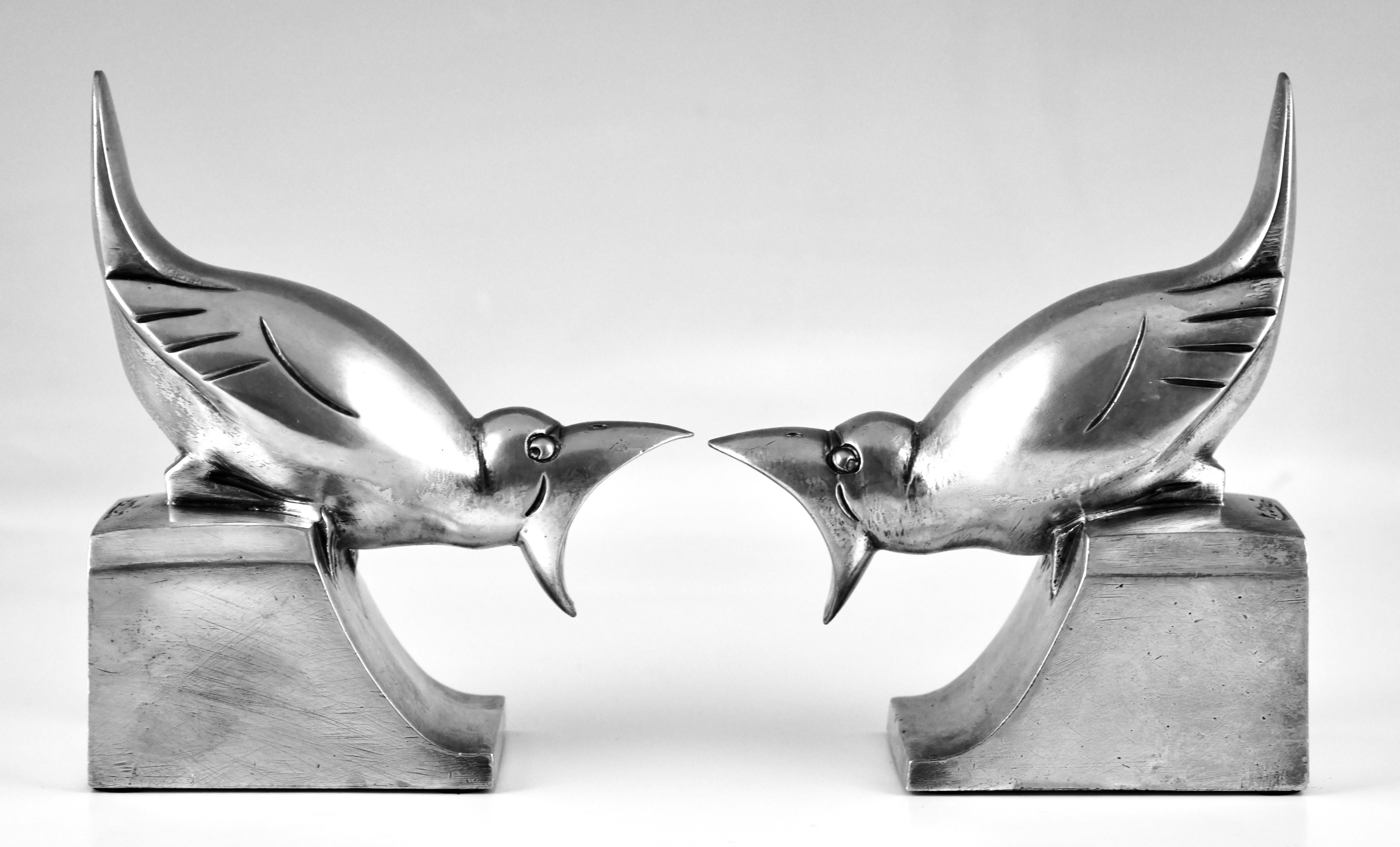 Art Deco Bronze Bird Bookends Signed by C. Omin, Marcel Guillemard Foundry In Good Condition For Sale In Antwerp, BE