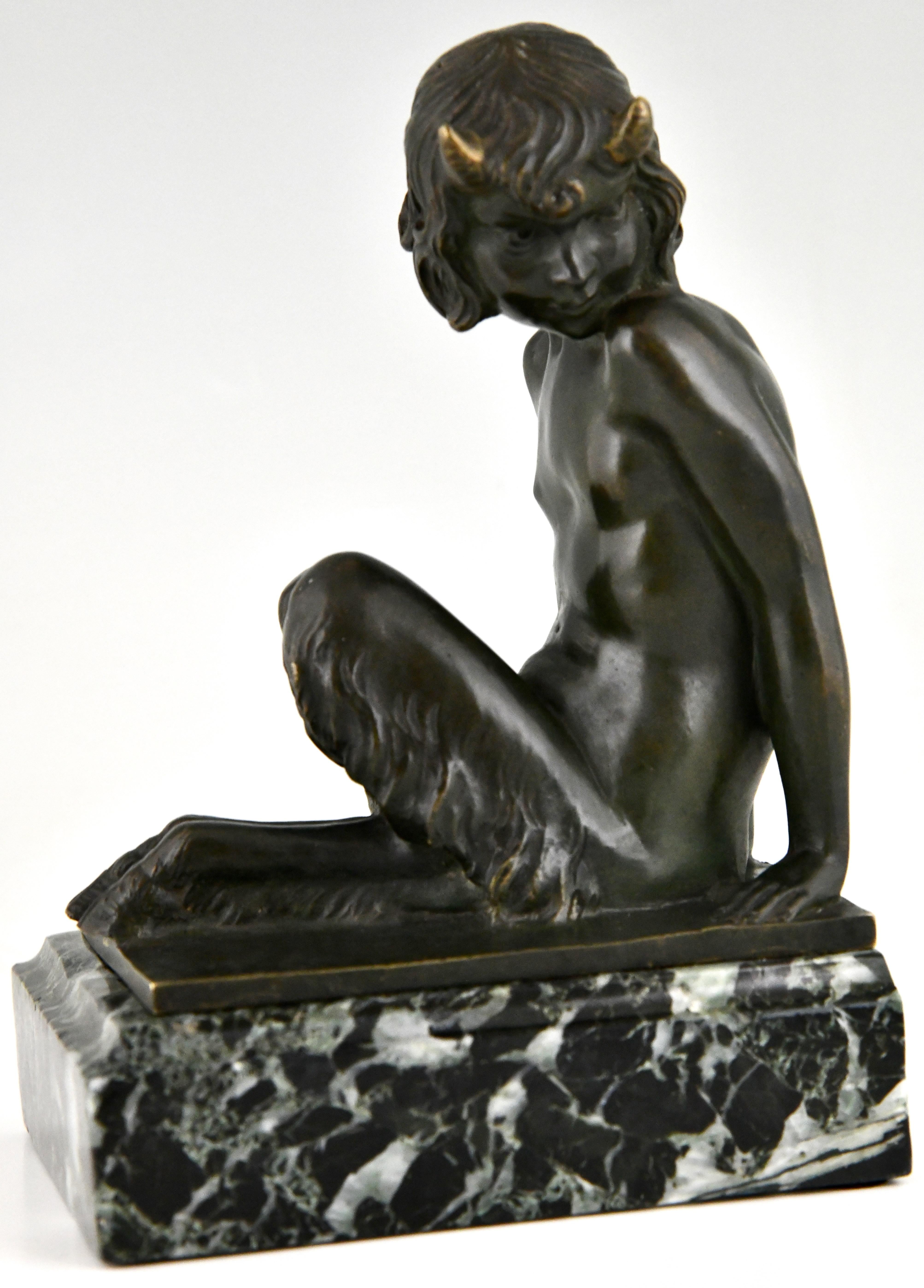 Art Deco bronze bookends faun and girl with grapes by Pierre Laurel, France 1925 In Good Condition For Sale In Antwerp, BE