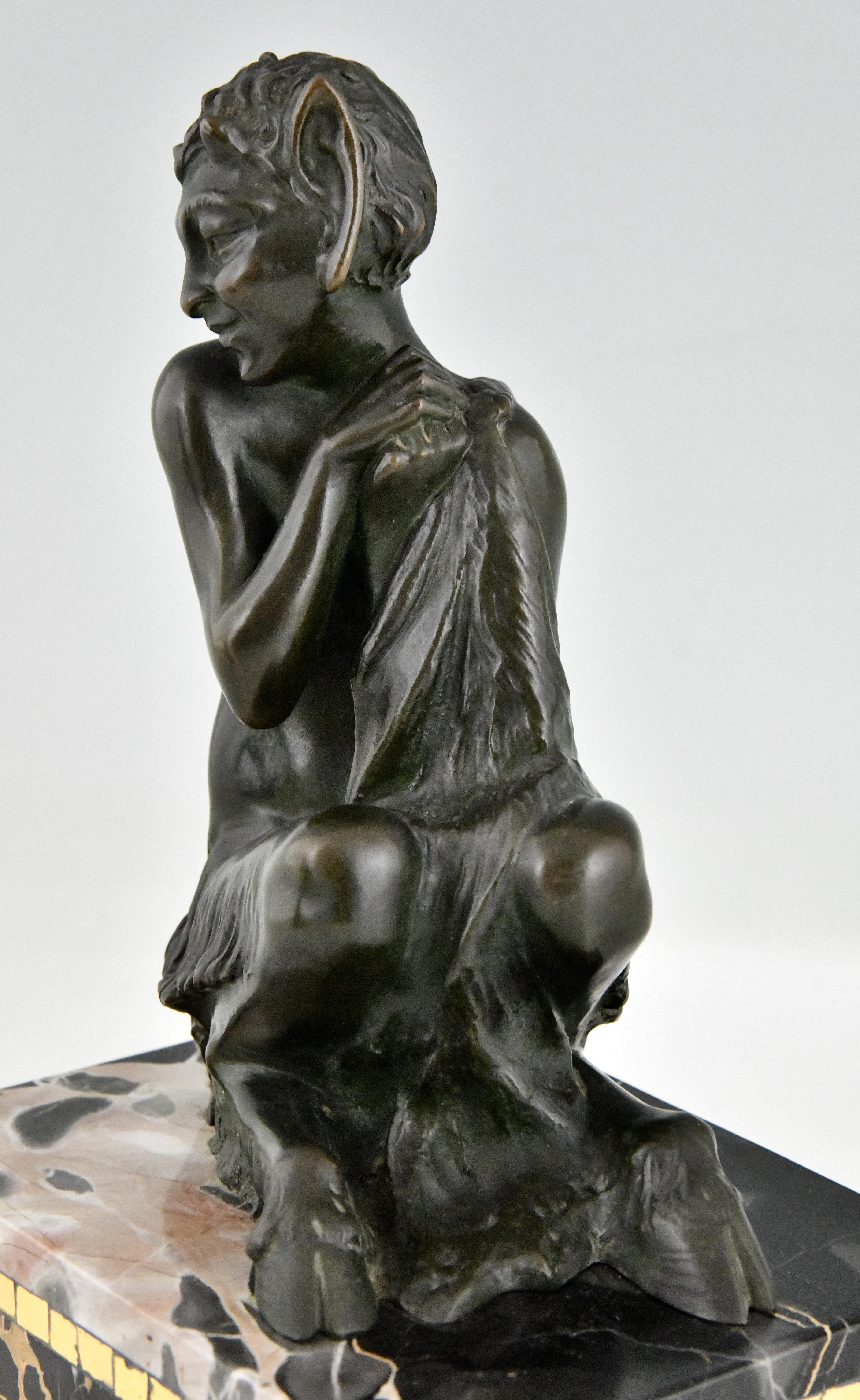 Art déco-Bronze-Buchstützen Nymphe und Faun von Pierre Le Faguays im Angebot 4