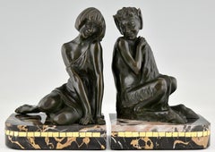 Art déco-Bronze-Buchstützen Nymphe und Faun von Pierre Le Faguays