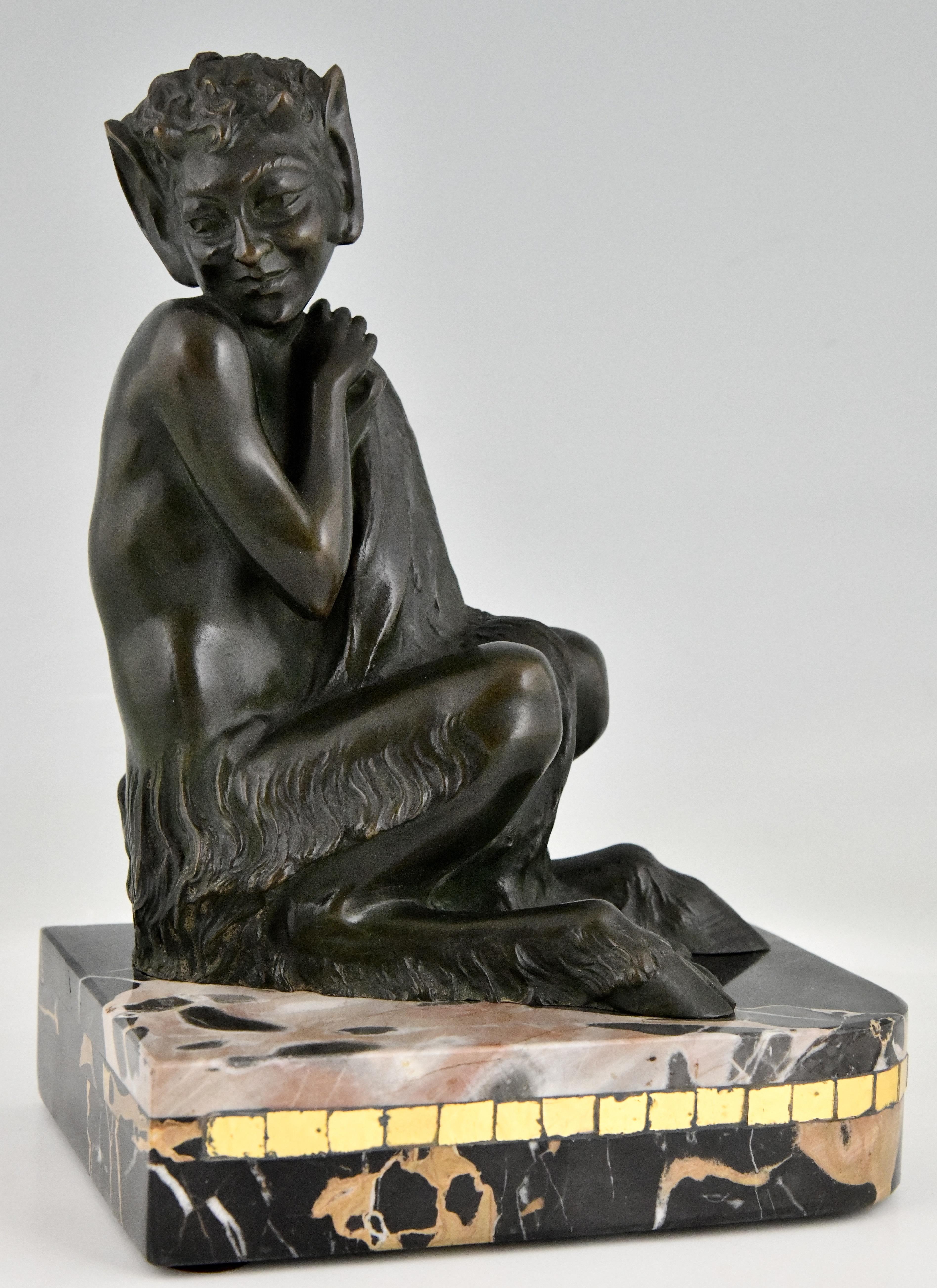 Art déco-Bronze-Buchstützen Nymphe und Faun von Pierre Le Faguays im Angebot 2