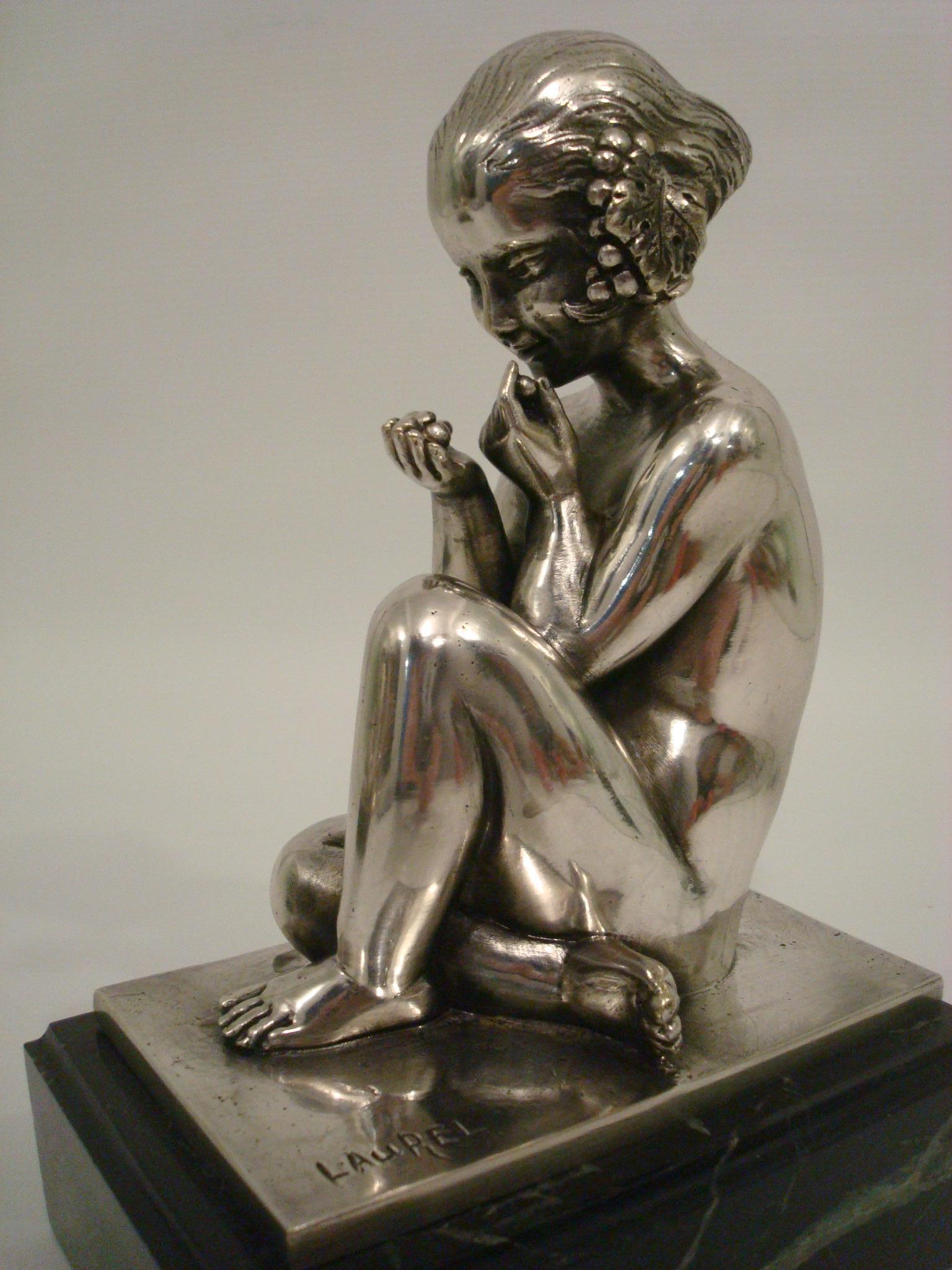 Versilberte Bronze-Buchstützen im Art déco-Stil mit Satyr und Mädchen von Pierre Laurel, 1930 im Angebot 6