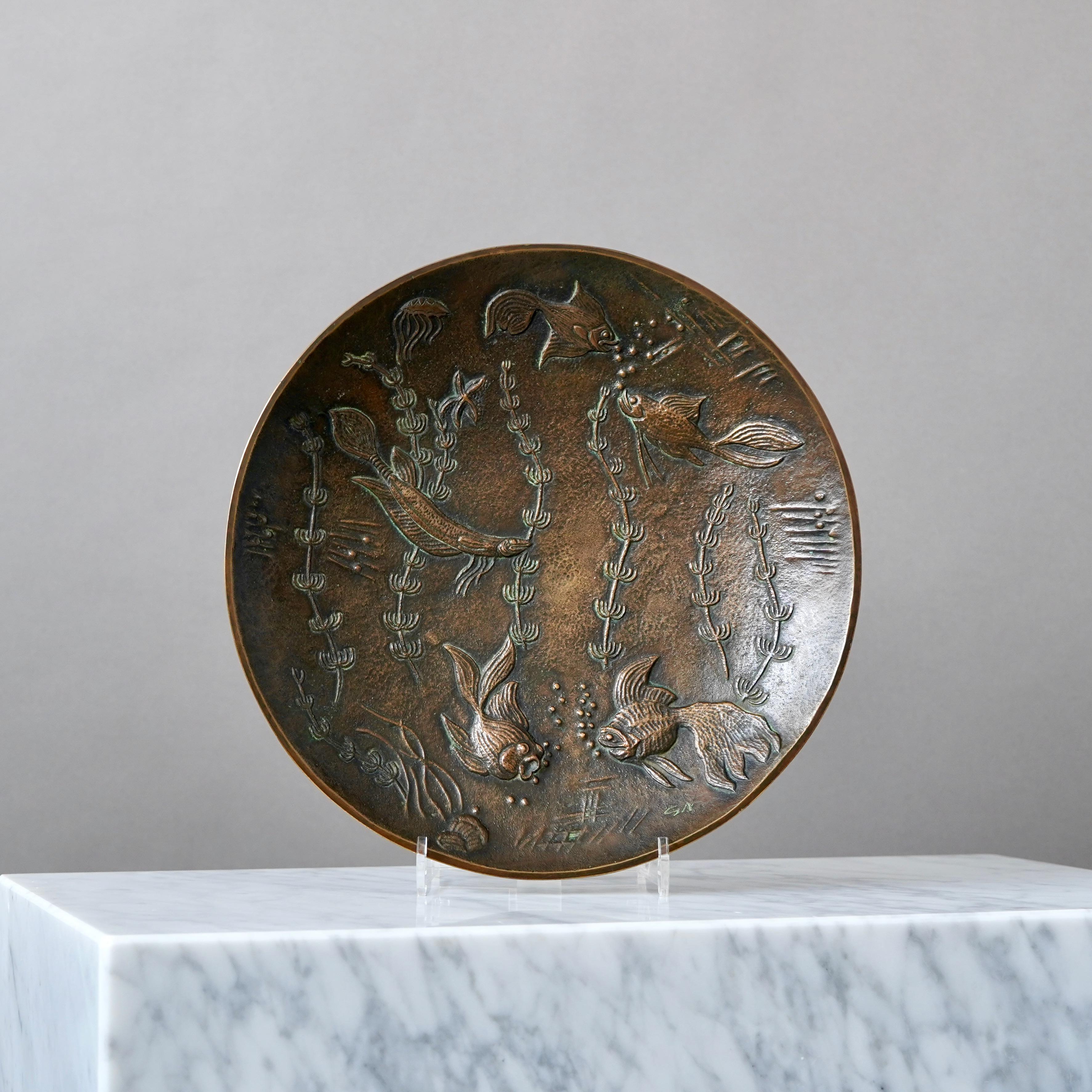 Un precioso cuenco de bronce art decó con una pátina asombrosa. 
Diseñado por Gunnar Nylund para Äkta Brons, Suecia, década de 1940.

Excelente estado. Iniciales 