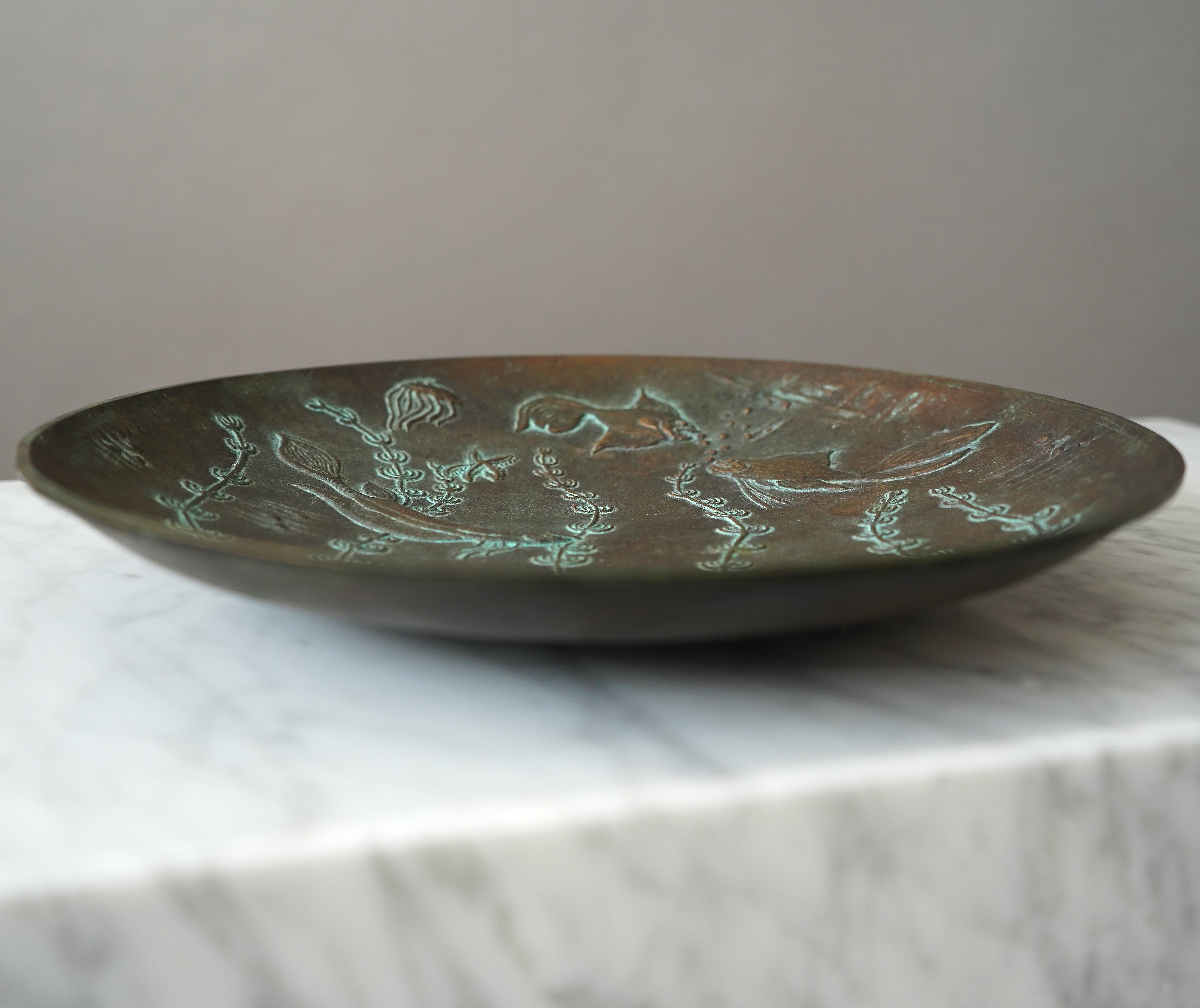 Scandinavian Modern Art Deco Bronze Bowl by Gunnar Nylund, Sweden, 1940s For Sale