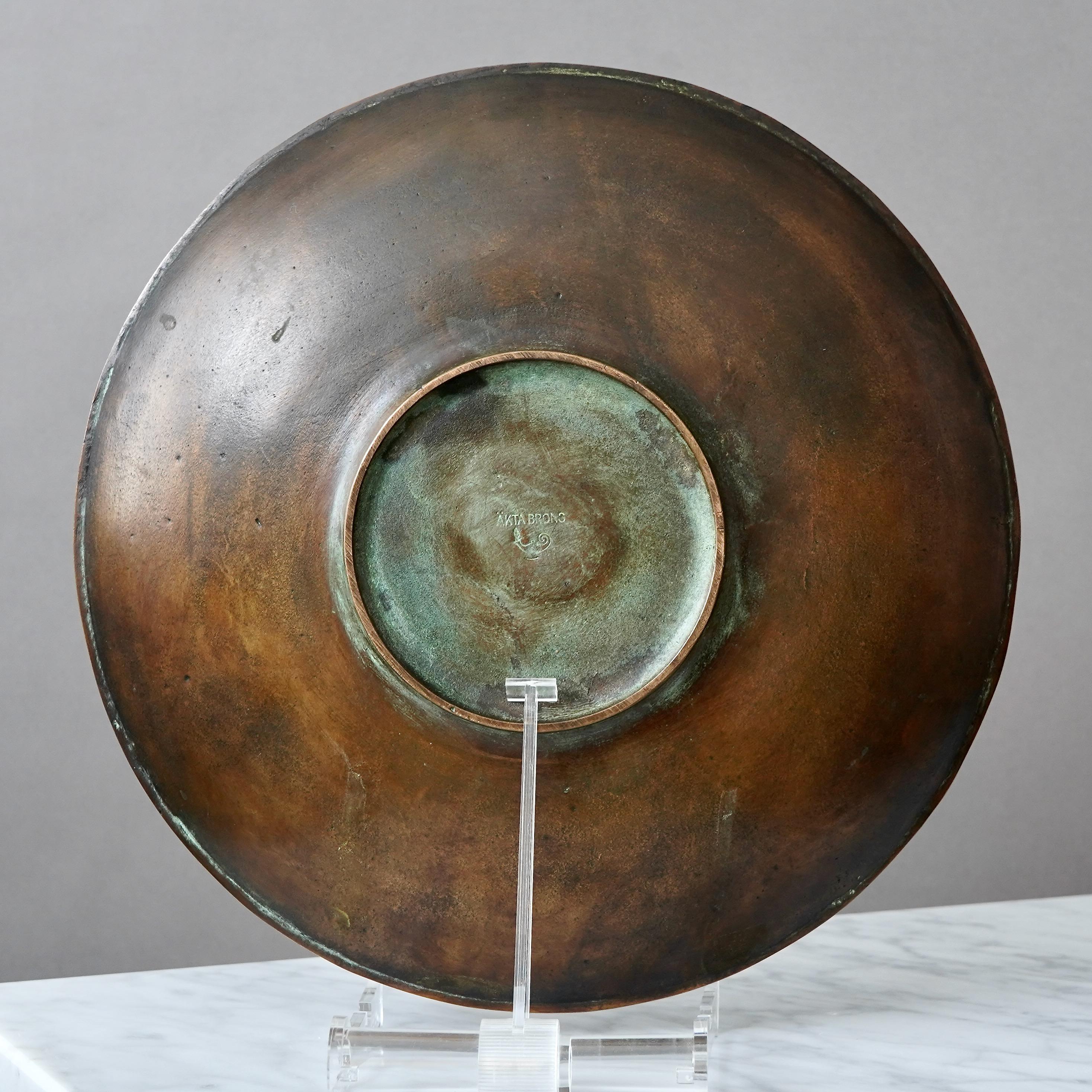 Ciotola in bronzo Art Deco di Gunnar Nylund, Svezia, anni '40 In condizioni buone in vendita a Malmö, SE