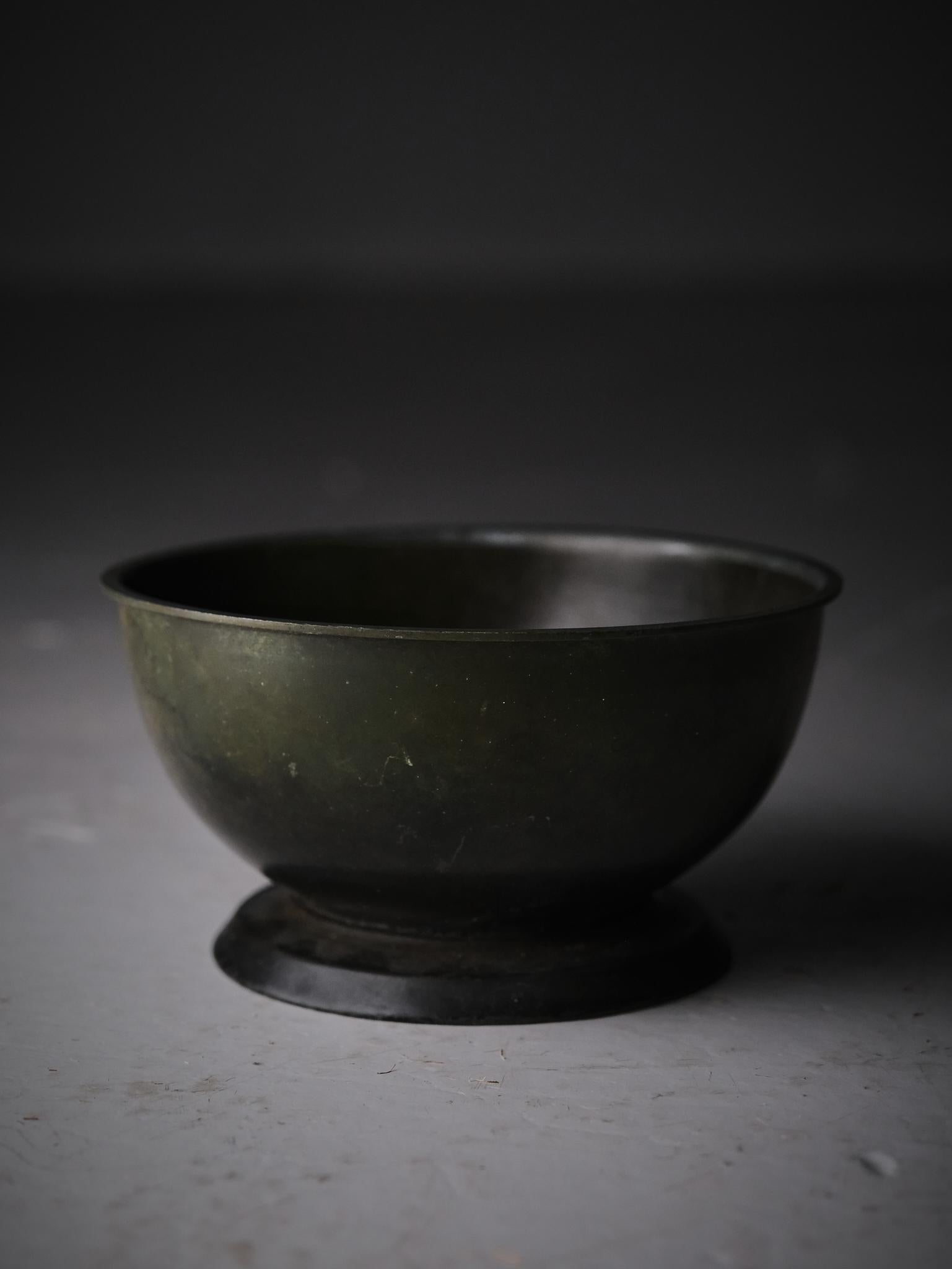 Scandinavo moderno Ciotola Art déco in bronzo, Svezia, anni '30 in vendita
