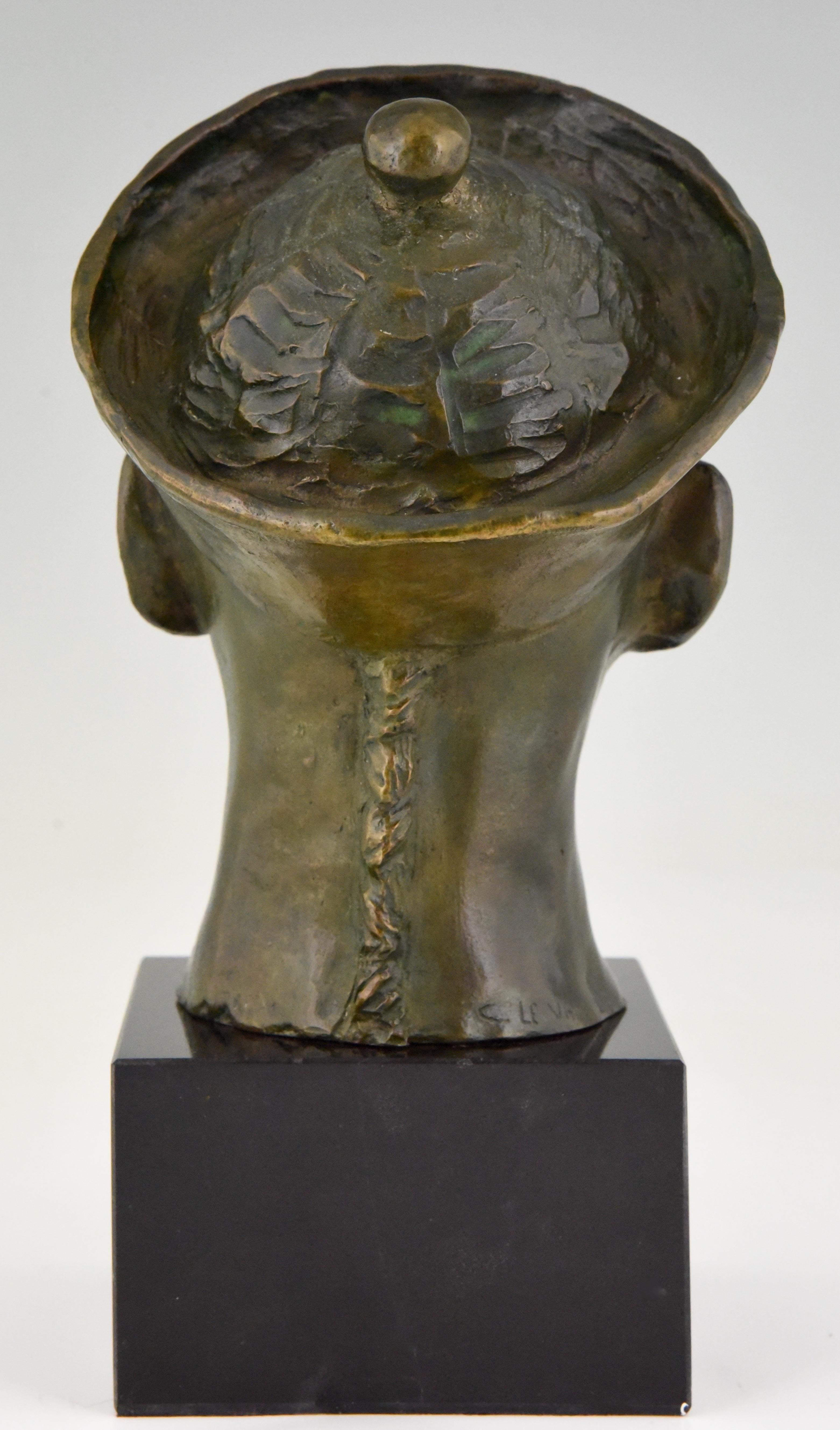 Art Deco Bronze Bust Chinese Boy with Hat and Braid. C. Le Van  1930 In Good Condition In Antwerp, BE