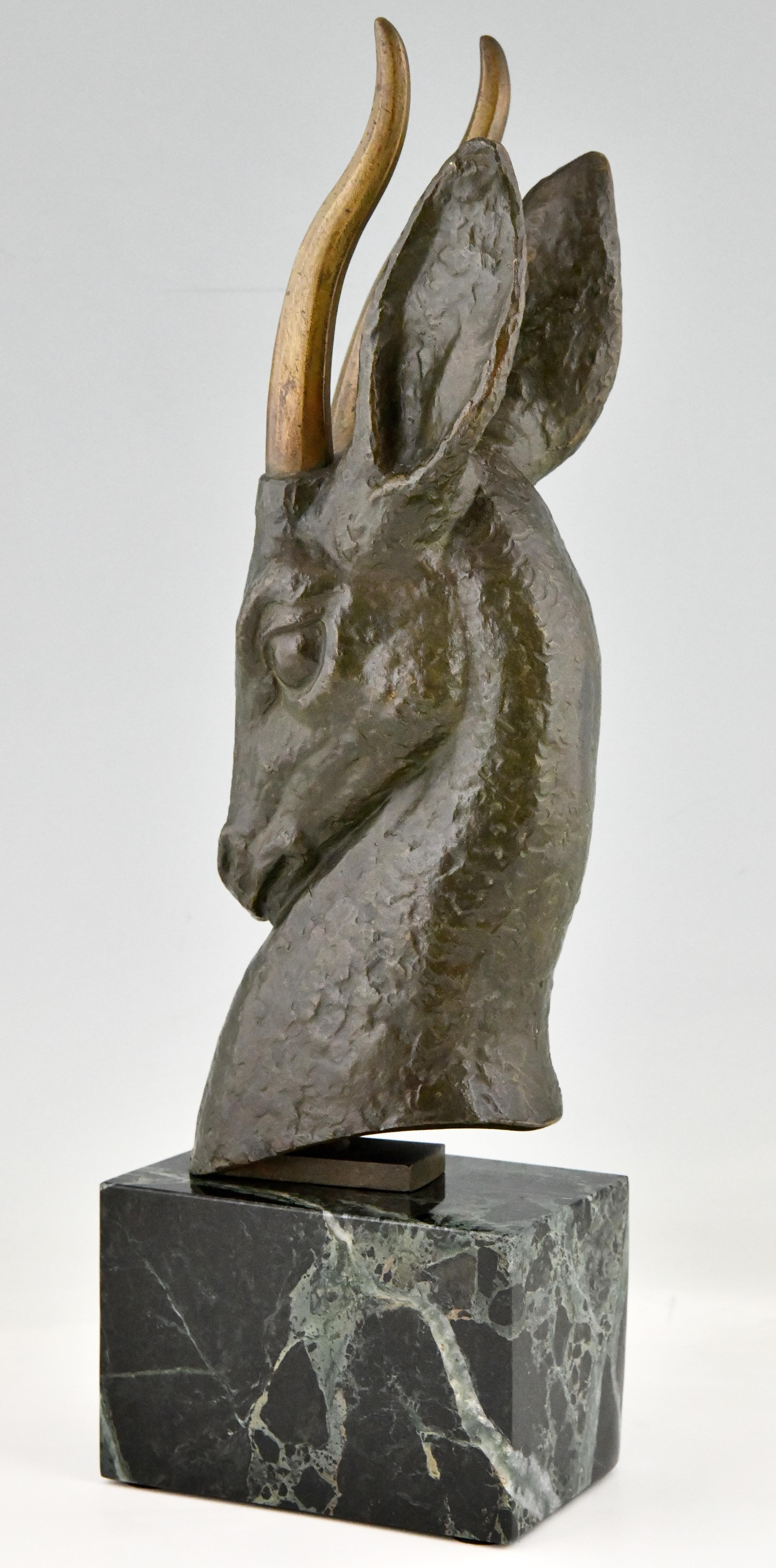 Art Deco Bronze Bust of a Deer by Georges Raoul Garreau, France, 1930 For Sale 4