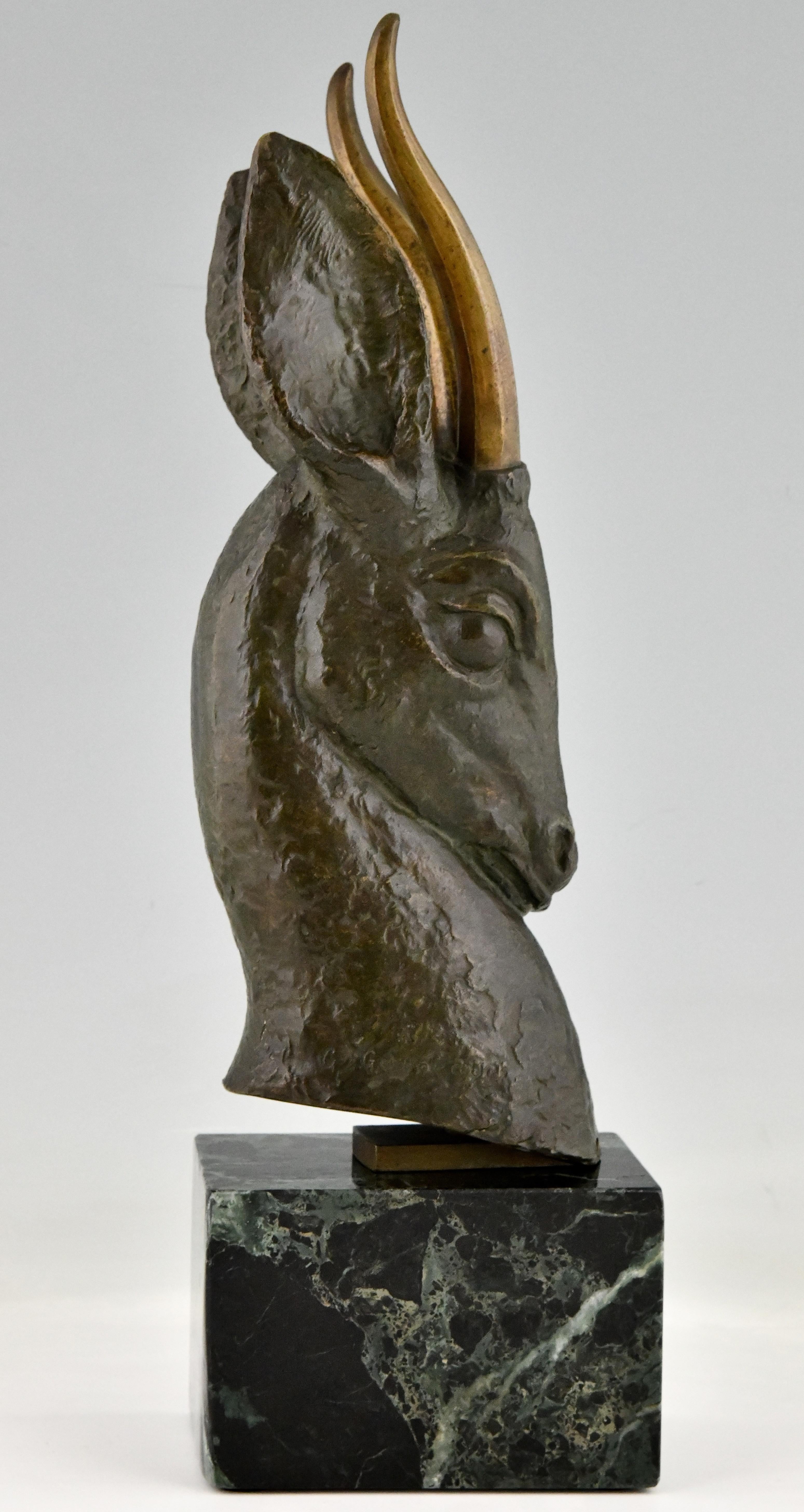 Art Deco Bronze Bust of a Deer by Georges Raoul Garreau, France, 1930 For Sale 1