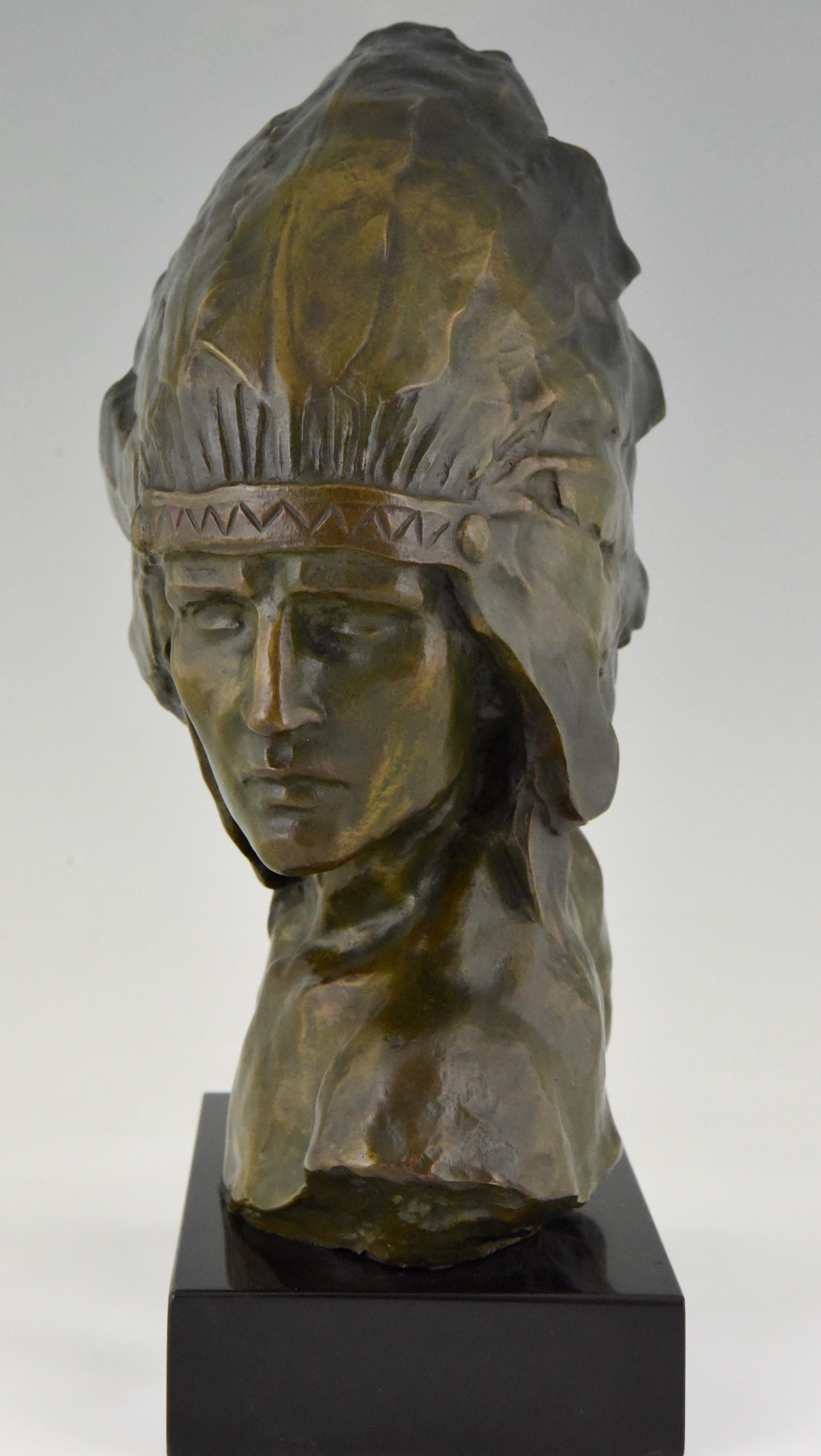 20th Century Art Deco Bronze Bust of an Indian with Headdress Louis Sosson France  1930