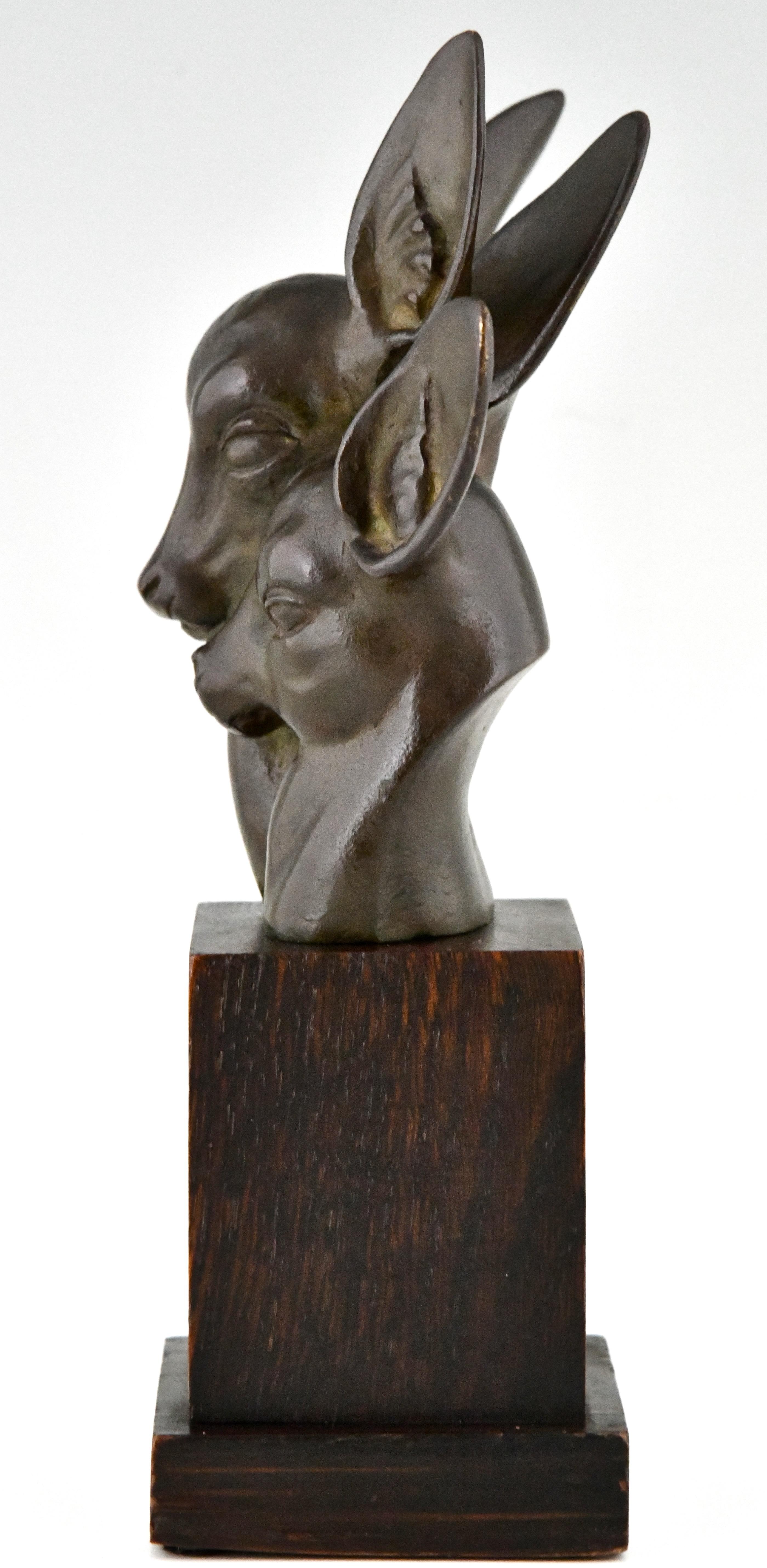 20th Century Art Deco bronze bust of two deer signed by Georges H. Laurent France 1930 For Sale