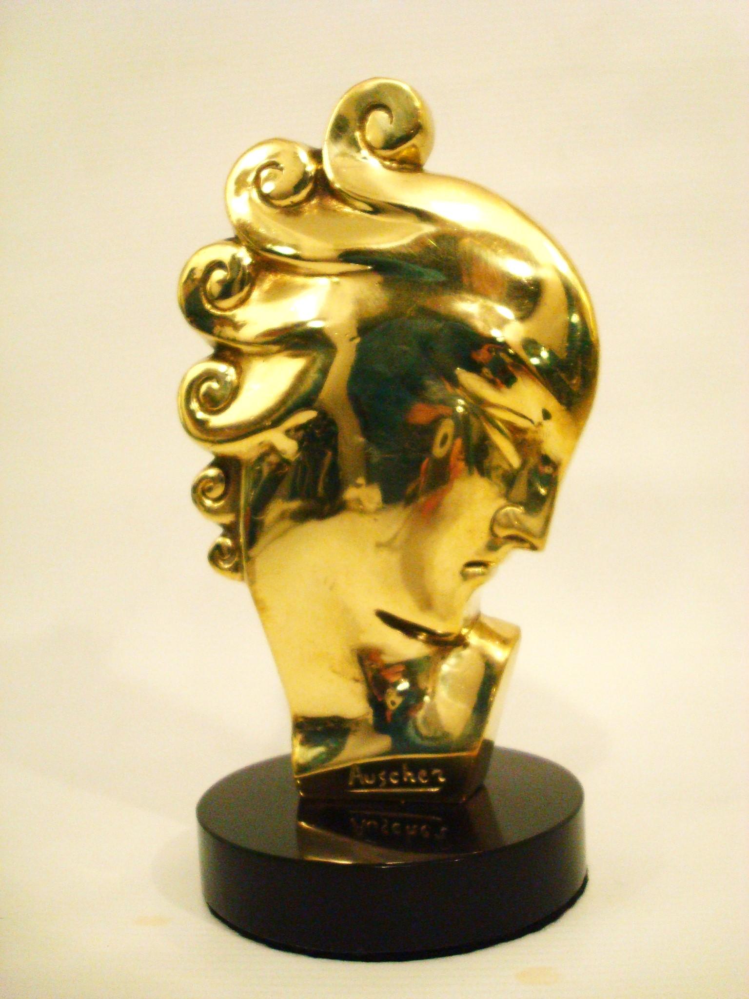 Scultura in bronzo Art Deco di un busto di donna / Francia, 1930 in vendita 1