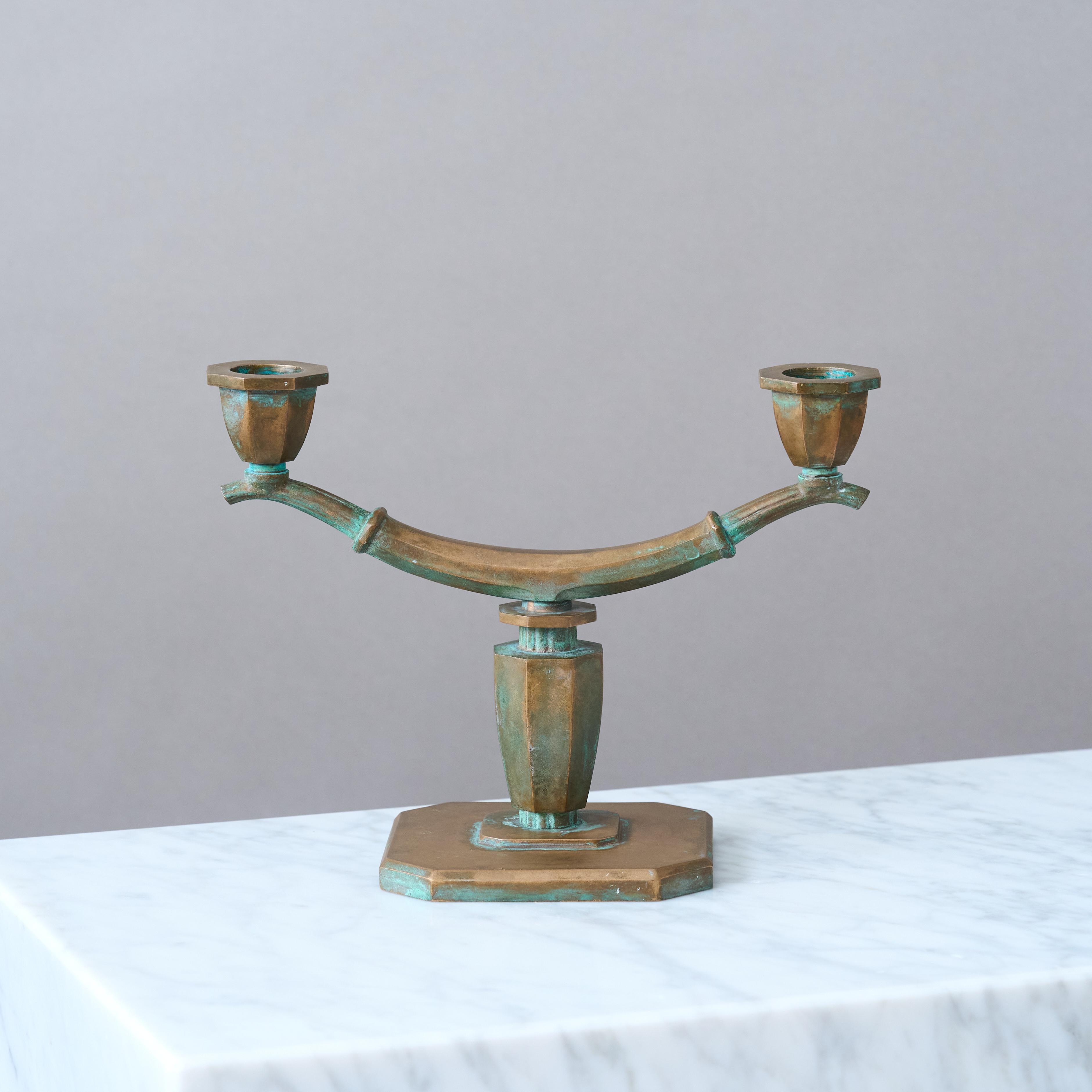 Svedese Art Deco Bronze Candlestick by Sune Backstrom, Sweden, 1920s. in vendita