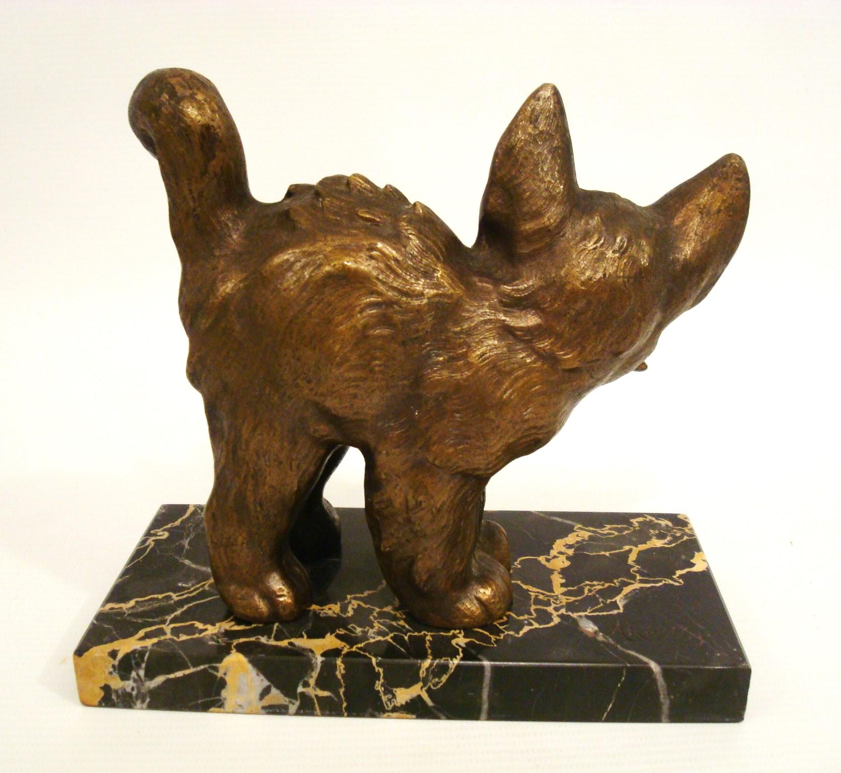 20ième siècle Serre-livres Art Déco en bronze pour chat par Alexandre Kéléty. France 1925 en vente