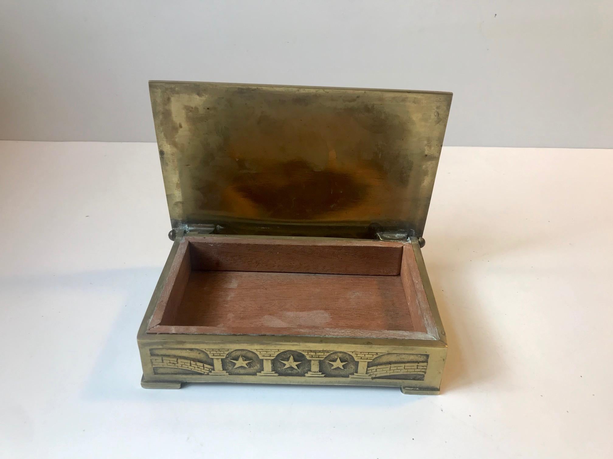 Art Deco Bronze Cigarette Box with Soldier by N. Dam Ravn, Denmark, 1930s In Good Condition For Sale In Esbjerg, DK