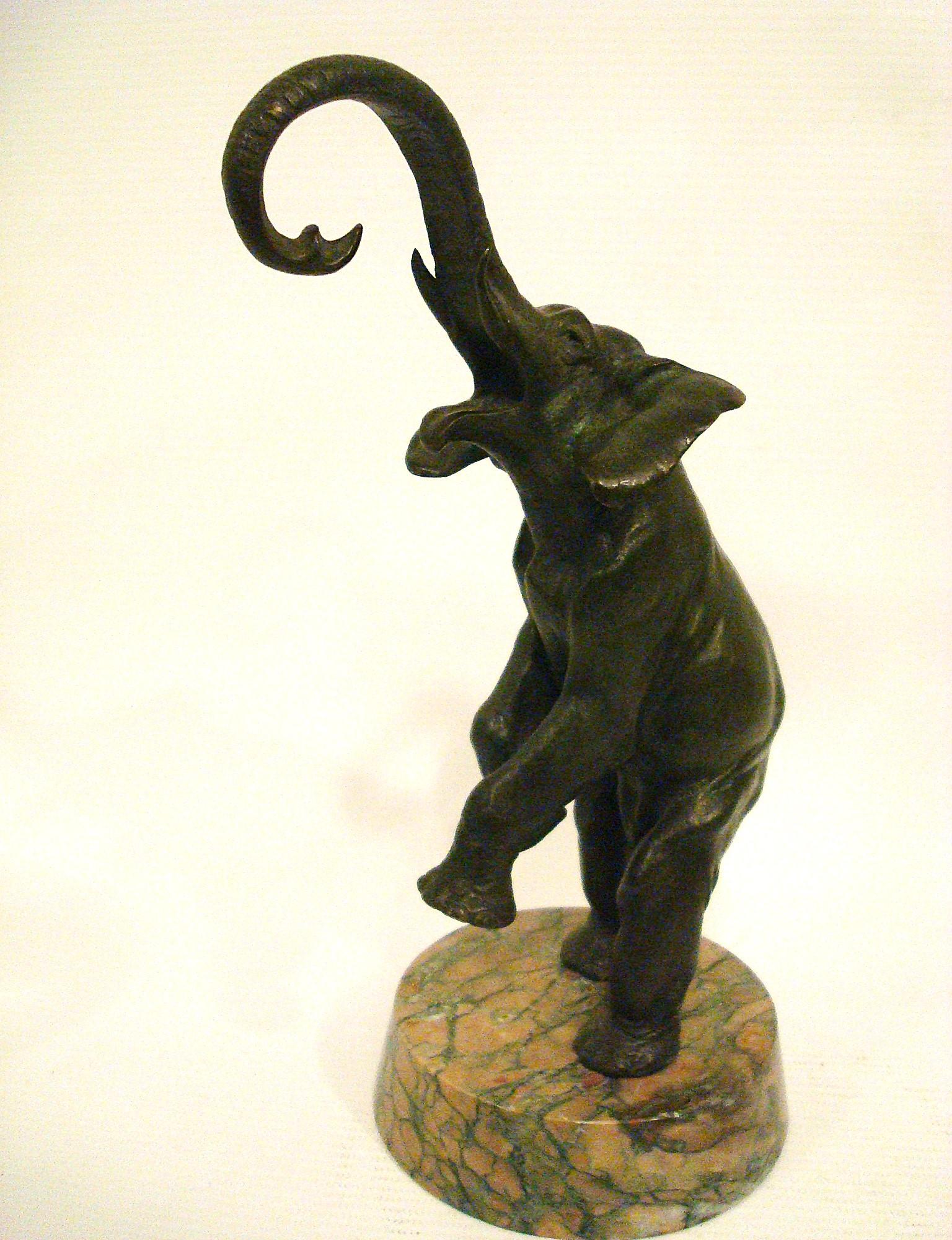 Inizio XX secolo Elefante da circo in bronzo Art Deco di Charles Paillet, Francia, anni '20 in vendita