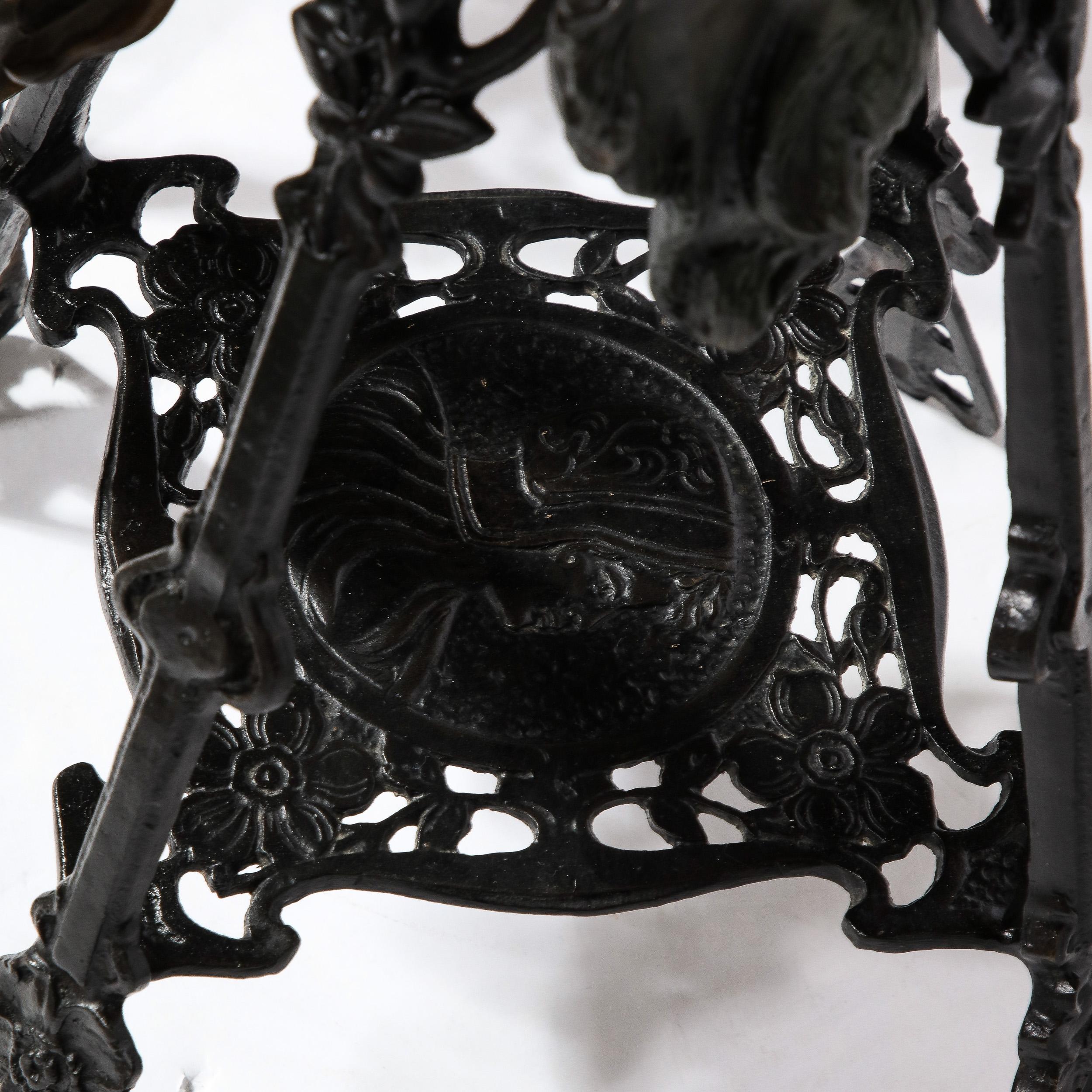 Sculptures Art déco de Flappers assis de Ferdinando De Luca en vente 12