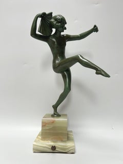Ballerina in bronzo Art Deco con ventaglio di Claire Jeanne Colinet