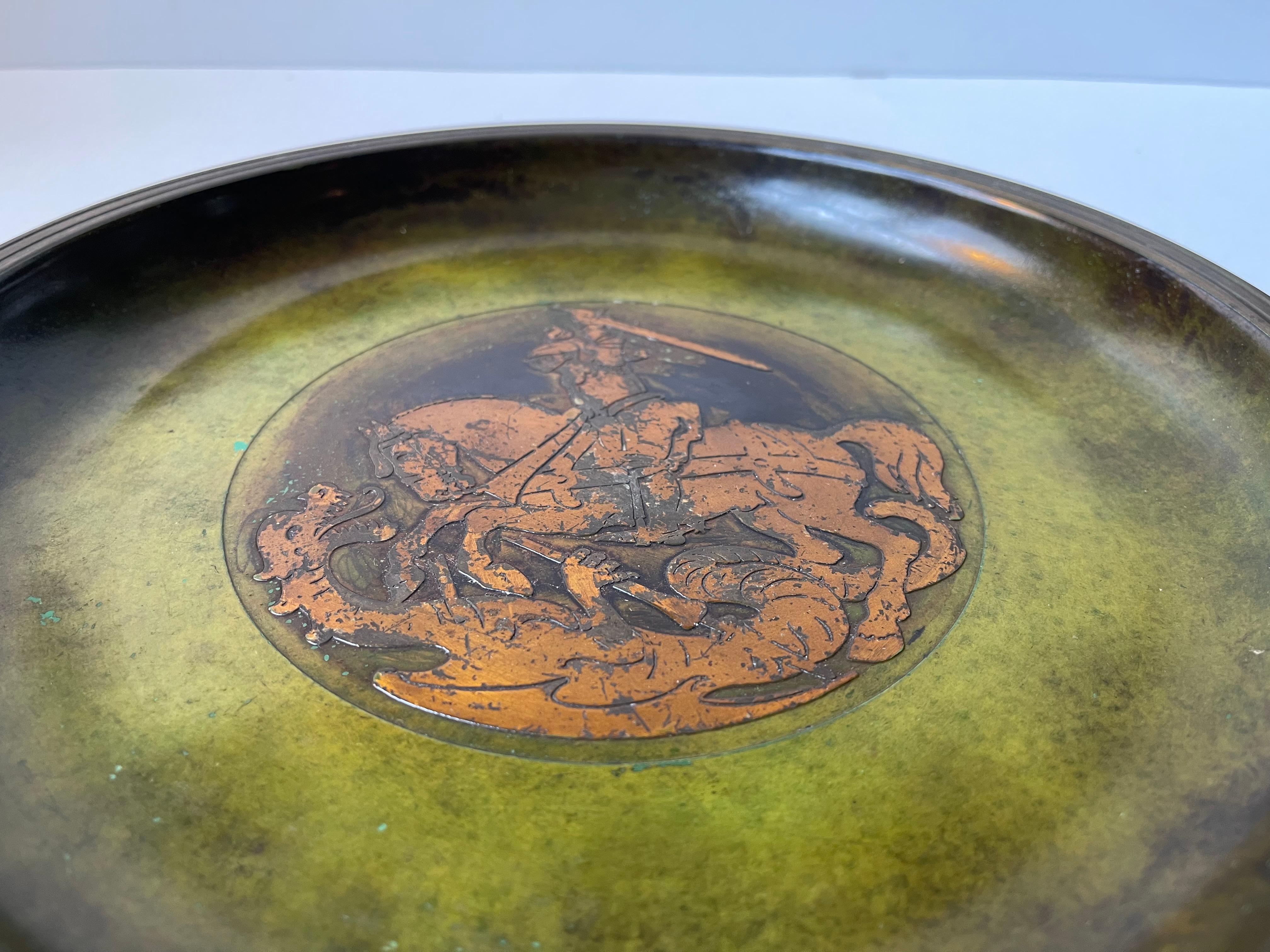 Patinato Piatto in bronzo Art Deco w. Patina verde di Verdigris di Holger Fridericias, anni '30 in vendita