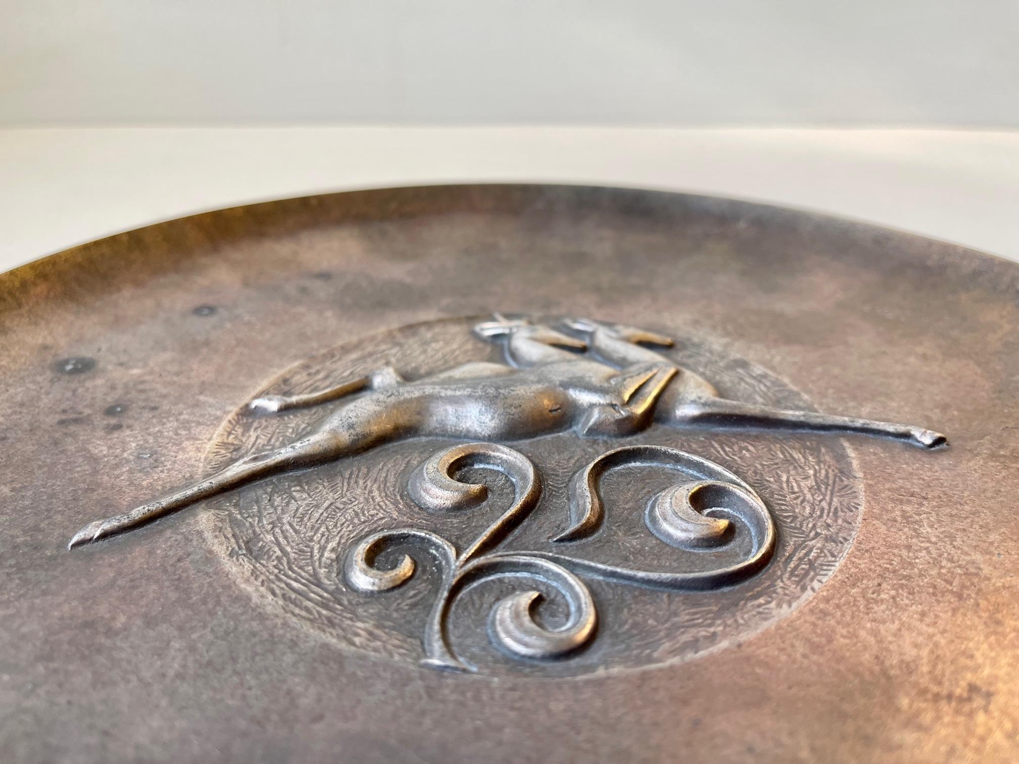 Patinated Art Deco Bronze Dish with Antelopes, 1930s For Sale