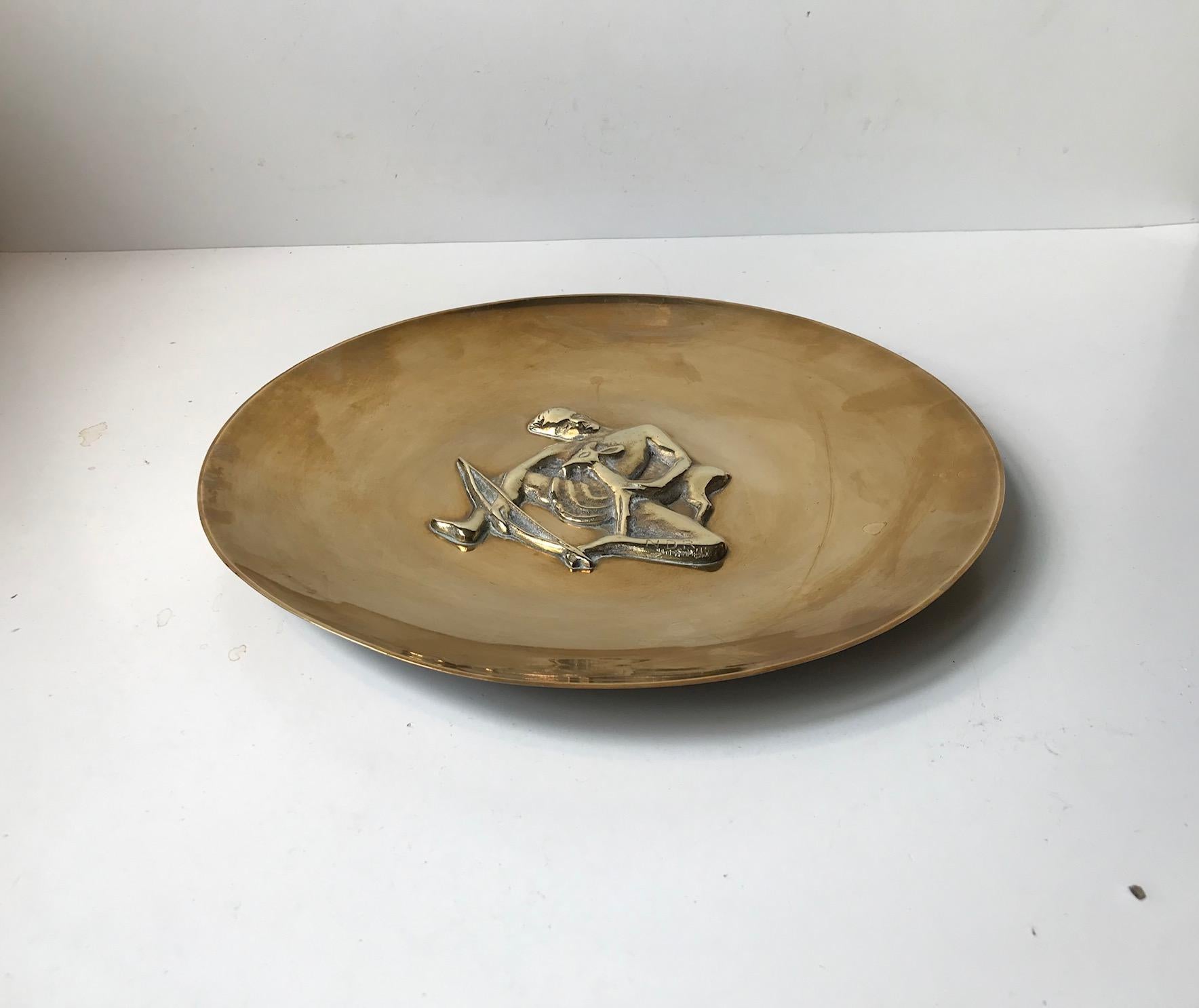 Danish Art Deco Bronze Dish with Bow Hunter by N. Dam Ravn, Denmark, 1930s For Sale
