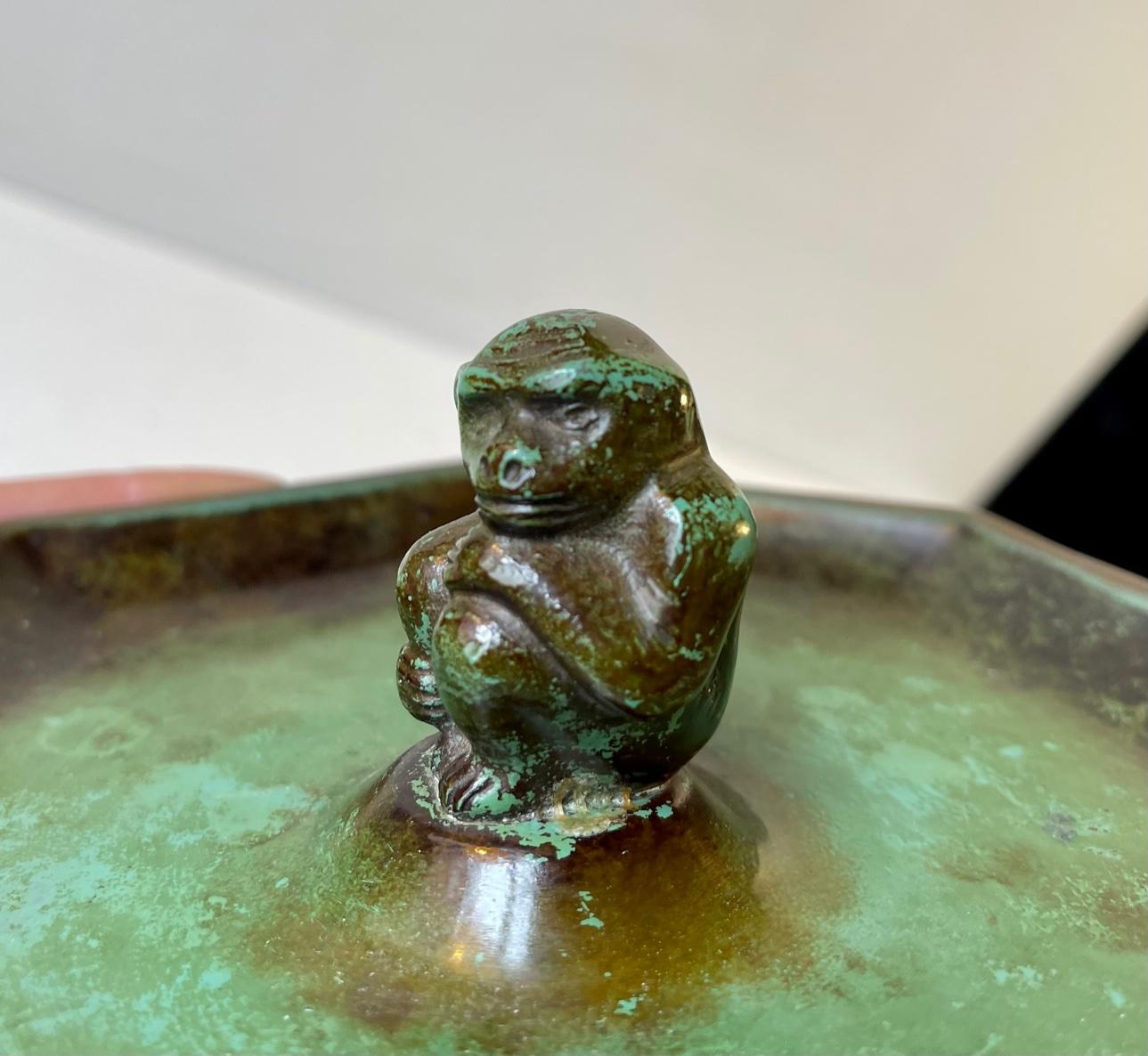 Art Deco Bronze Dish with Monkey by Holger Fridericias, 1930s In Good Condition In Esbjerg, DK