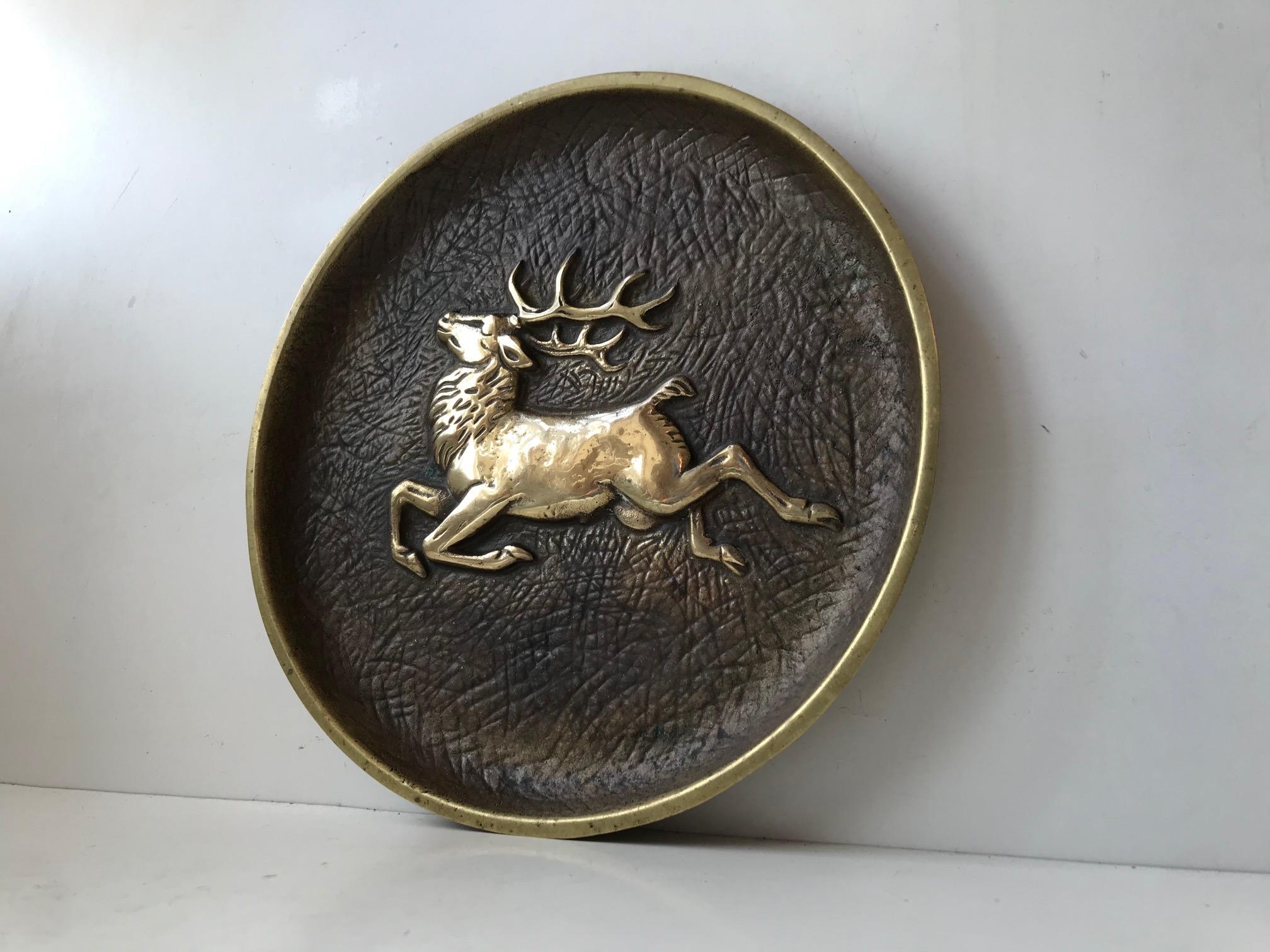 Art Deco Bronze Dish with Stag by Crown Copenhagen, 1930s For Sale 1