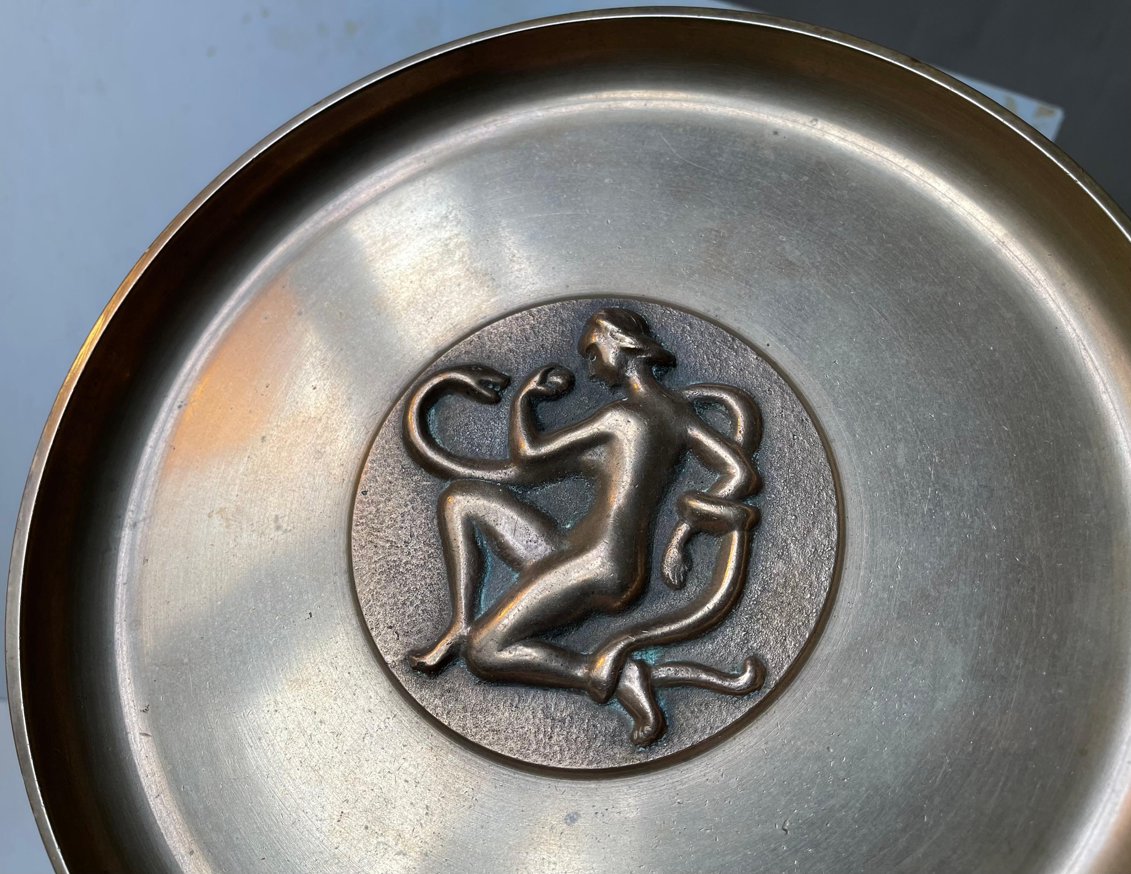 Art Deco Bronze Dish with The Genesis Motif by Tinos, 1930s (Dänisch) im Angebot