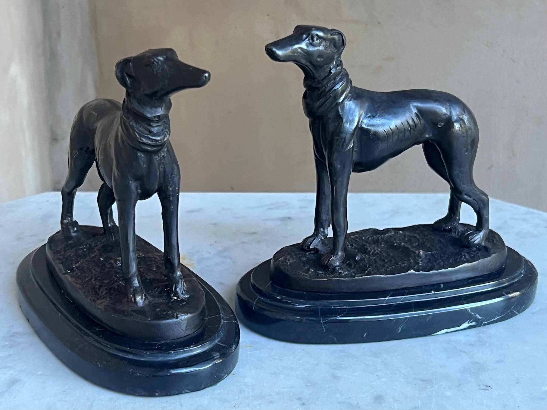 Chiens Art Déco en bronze sur socle en marbre - Lot de 2 en vente 8