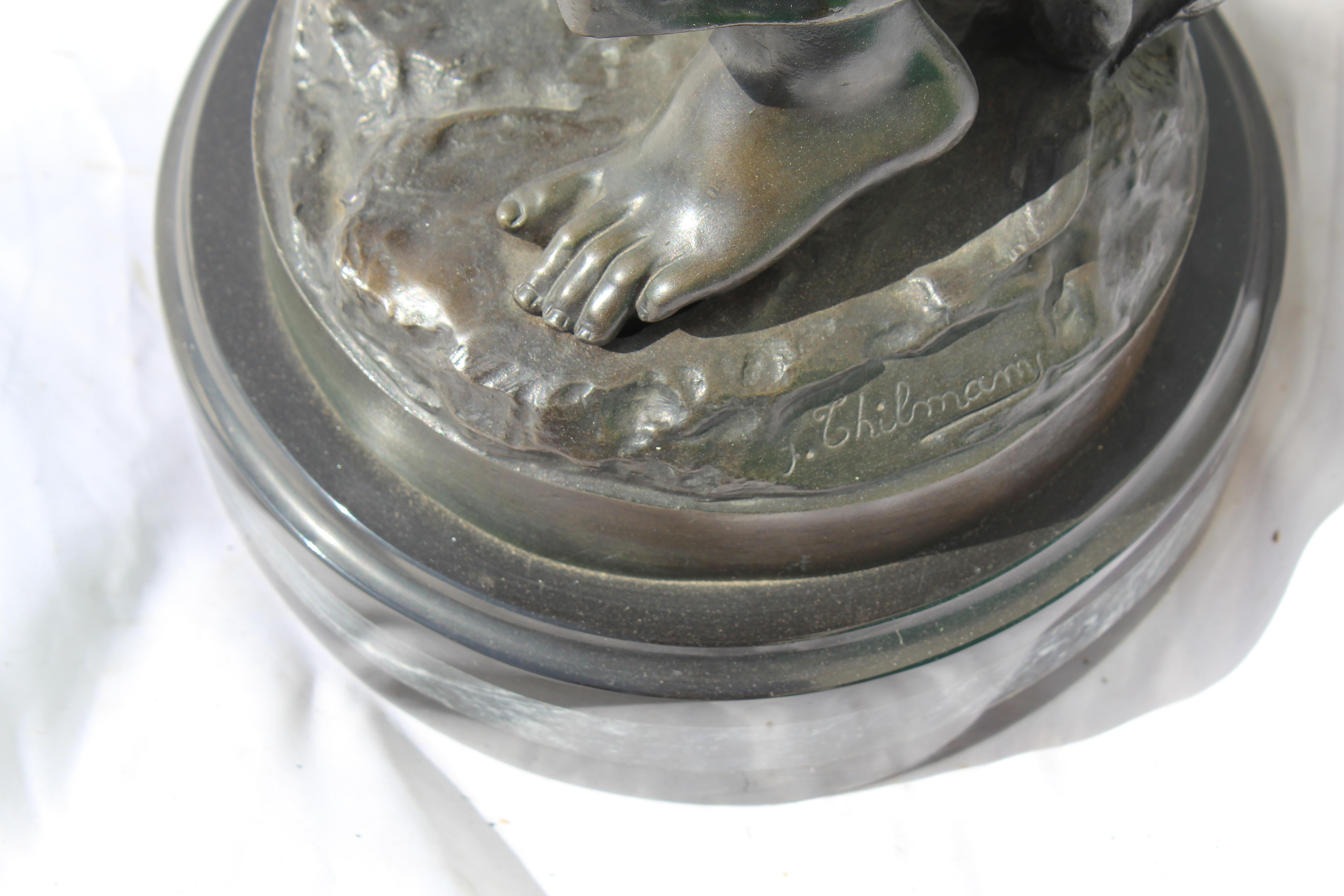 Art-déco-Bronze, ägyptisches Mädchen mit Wasserkrug, groß im Stil von F.Ghilmany im Angebot 1