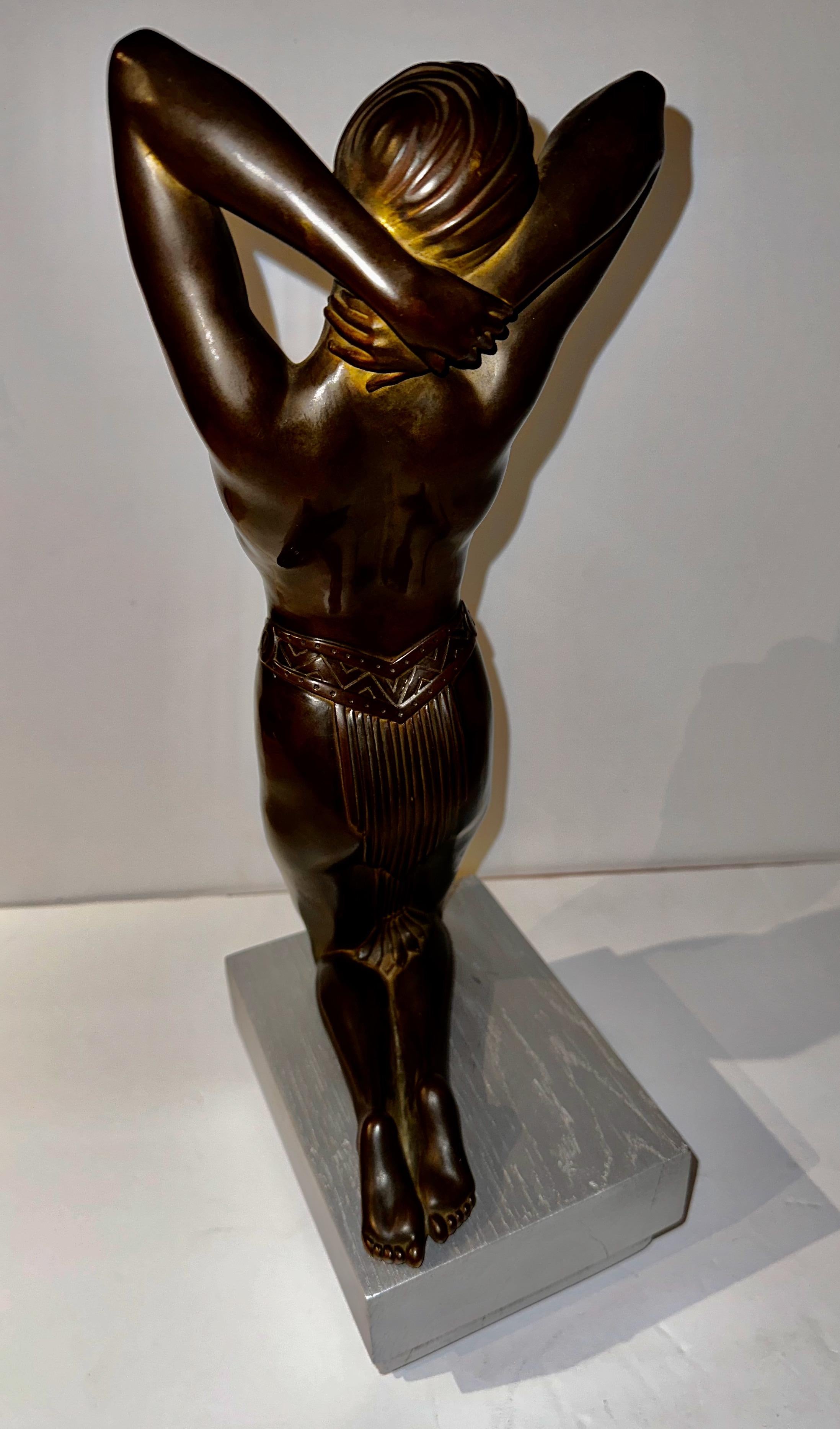 Art Deco Bronze Female Statue Egyptian Inspired Headdress and Waist Treatment For Sale 2