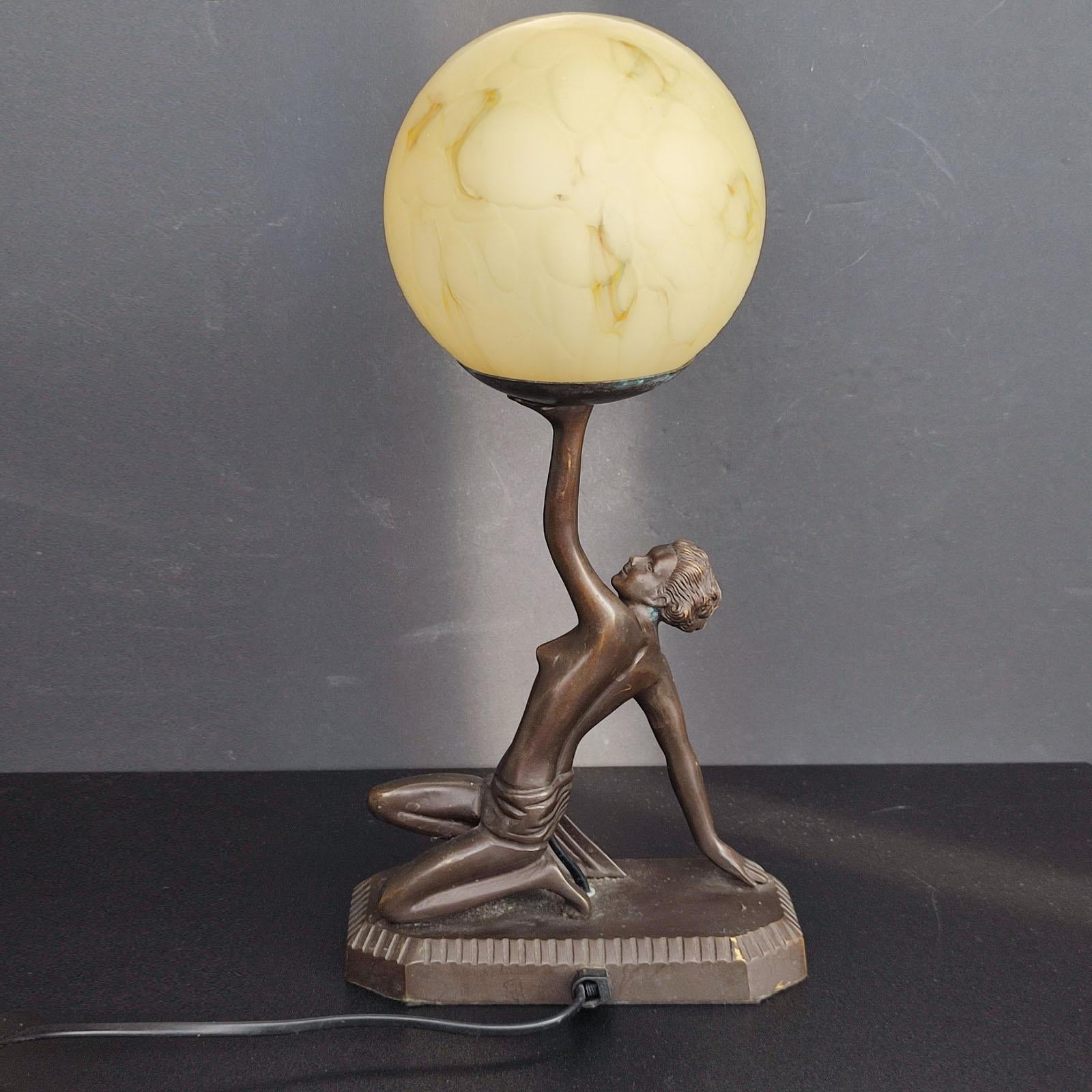 Art Deco Bronze Figural Table Lamp, Dancer with Ball, in the Style of Lorenzl For Sale 4