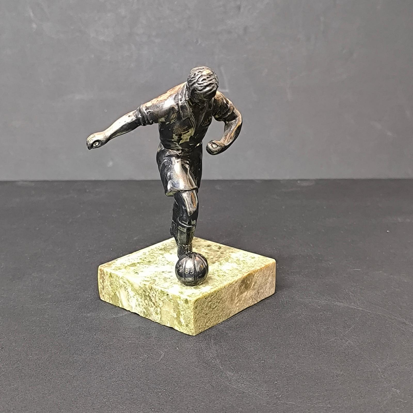Art Deco Bronze Figure on marble base, Soccer Player, France, 1930s In Good Condition In Bochum, NRW